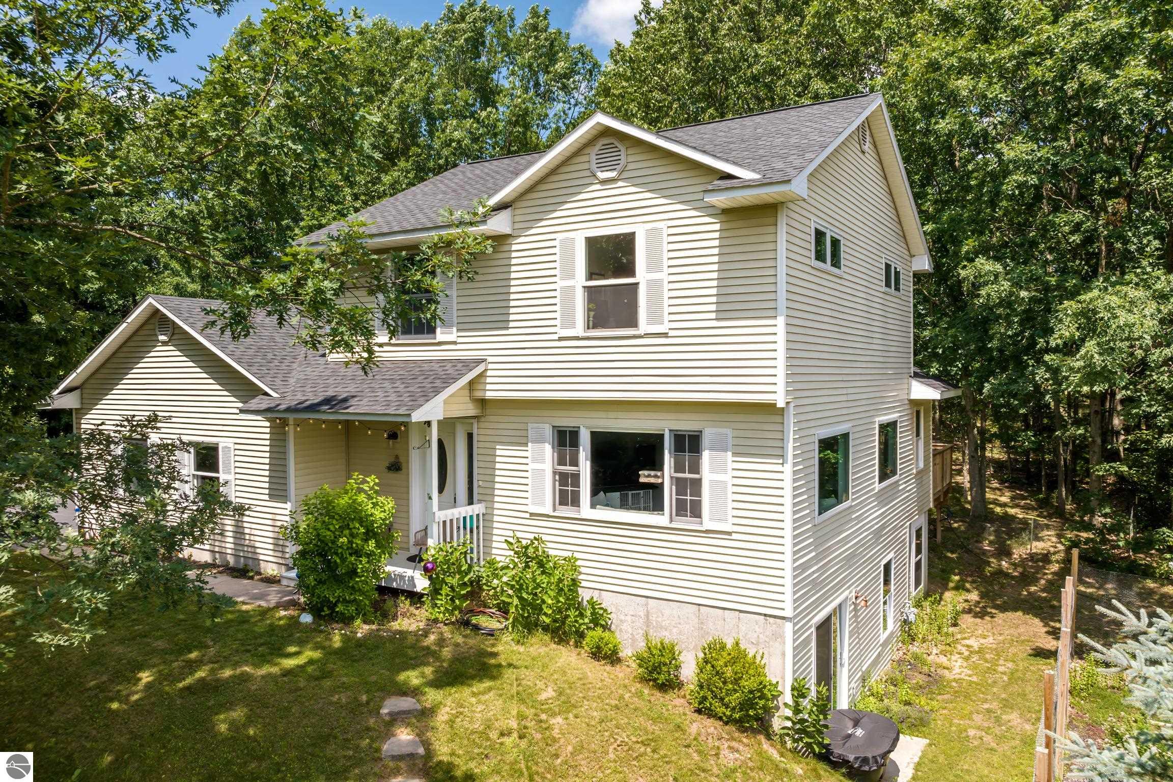 2219 Black Forest Lane