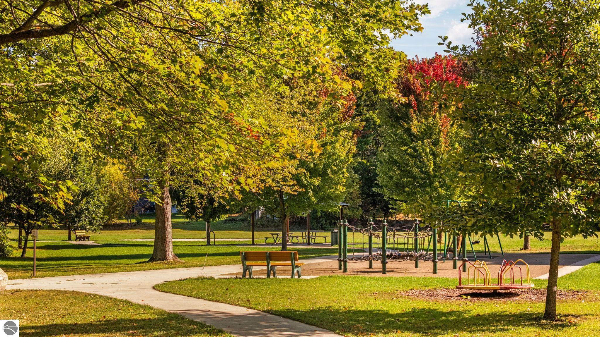 624 Eastwood Avenue, Traverse City