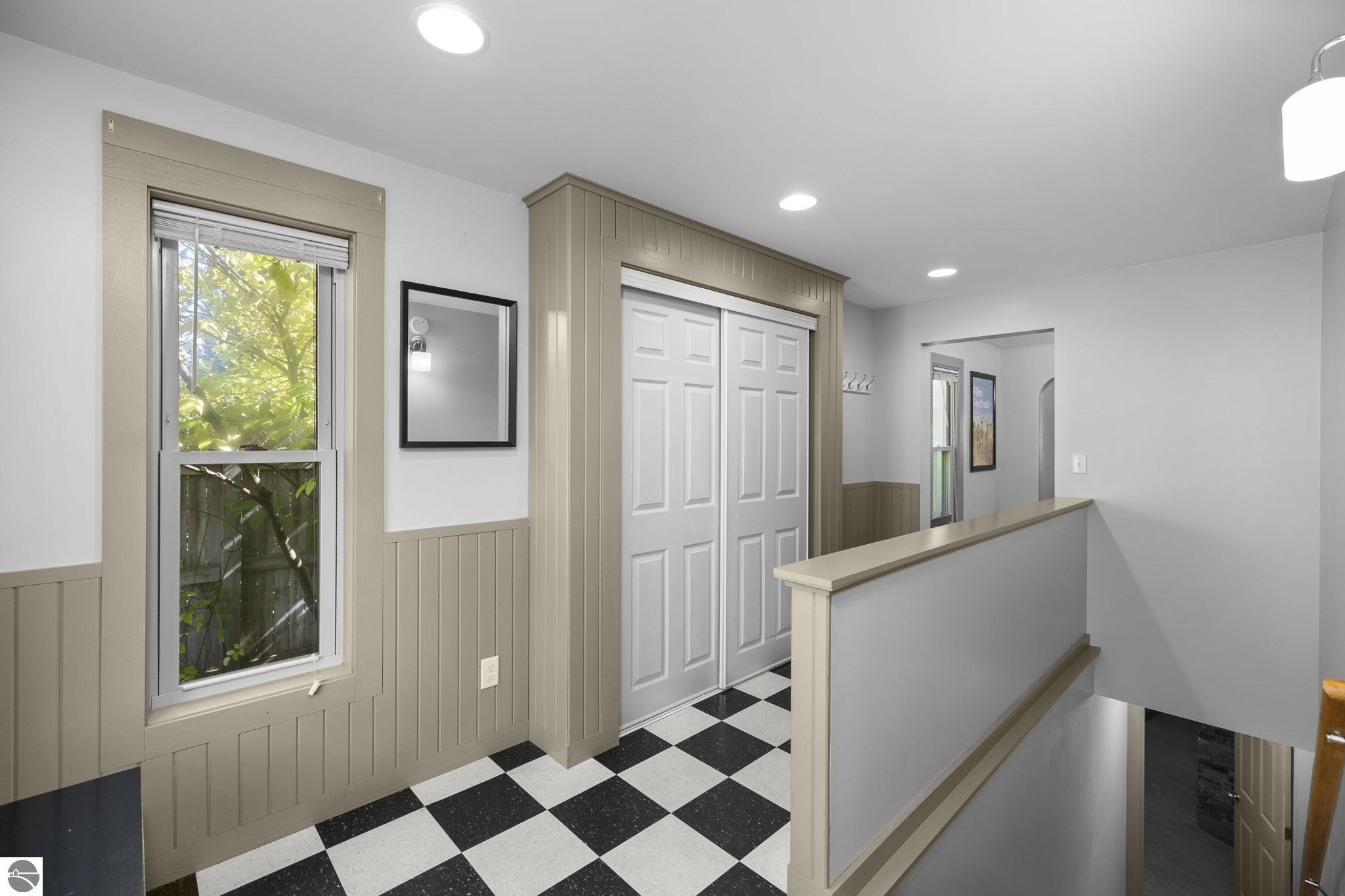 637,639,641 E Eighth Street, Traverse City