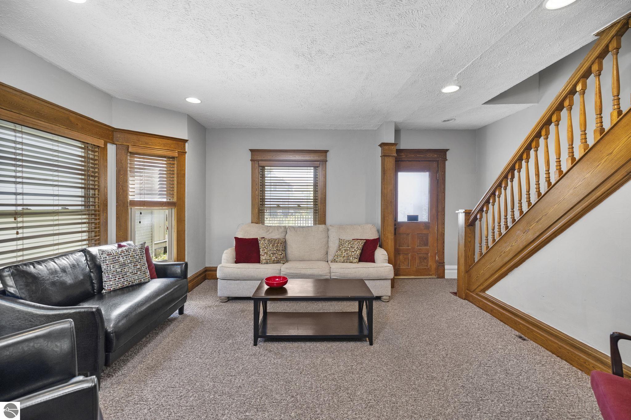 637,639,641 E Eighth Street, Traverse City