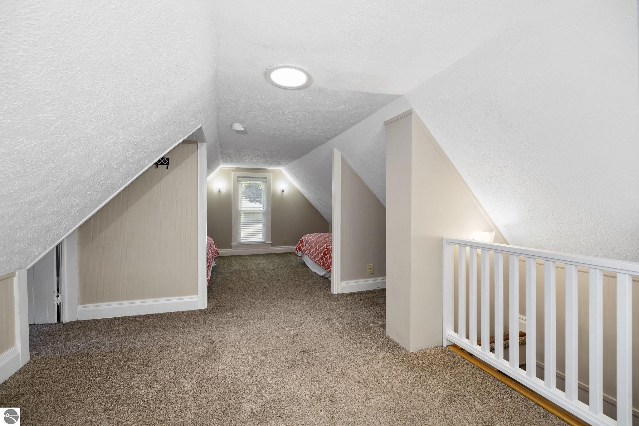 637,639,641 E Eighth Street, Traverse City