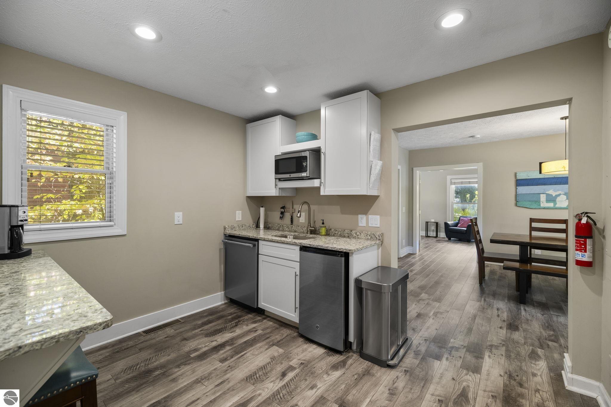 637,639,641 E Eighth Street, Traverse City