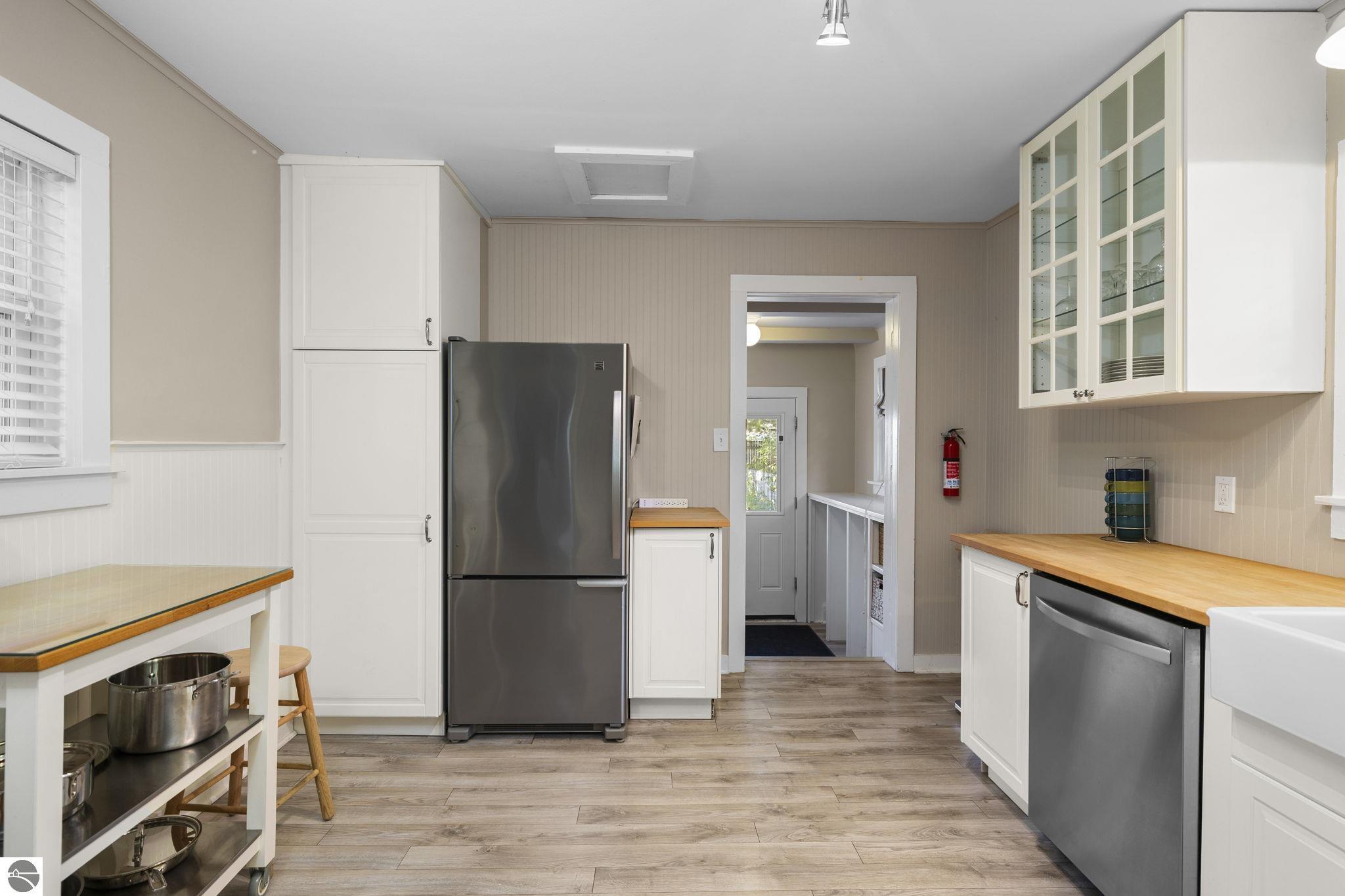 637,639,641 E Eighth Street, Traverse City