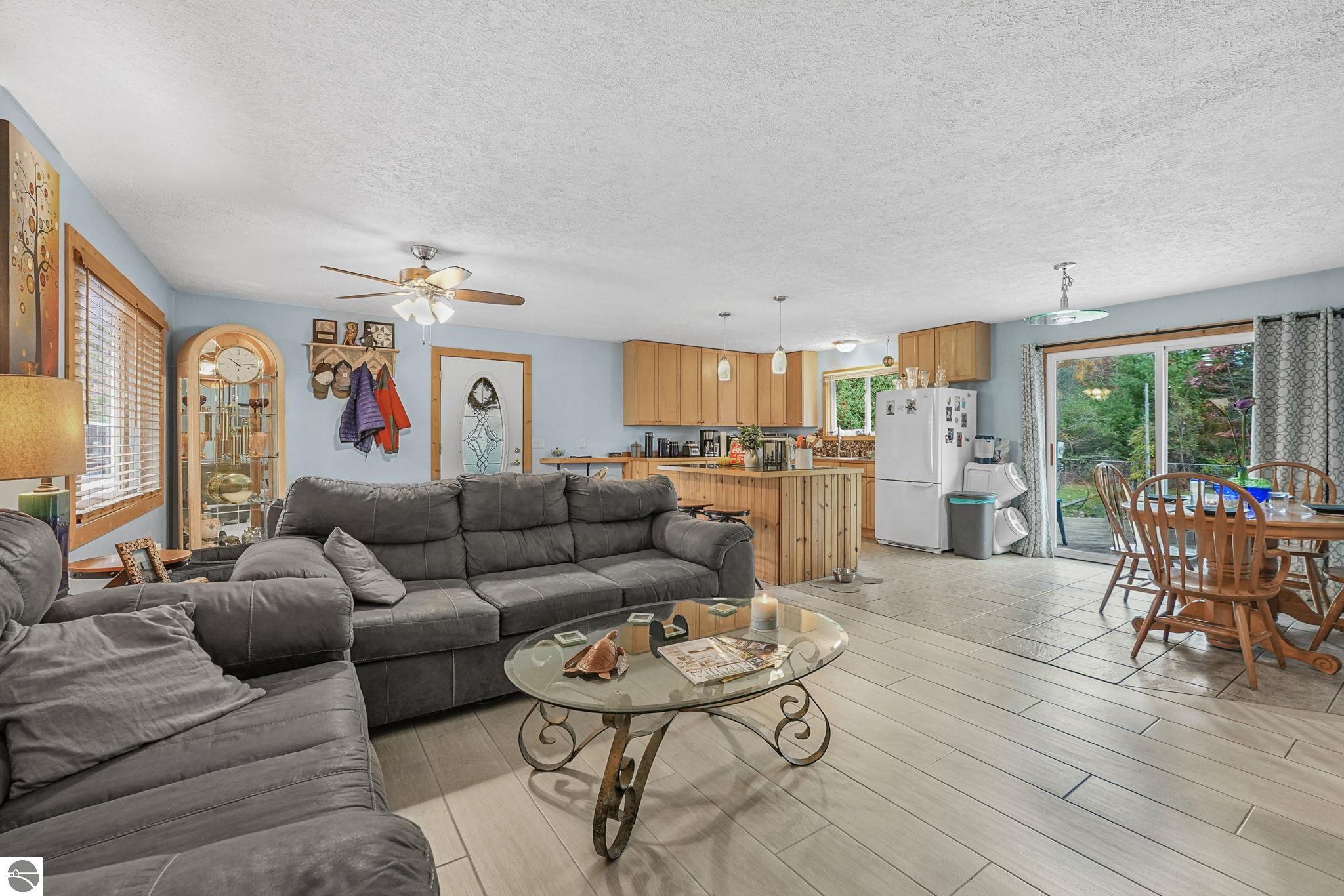 4537 Westridge Drive