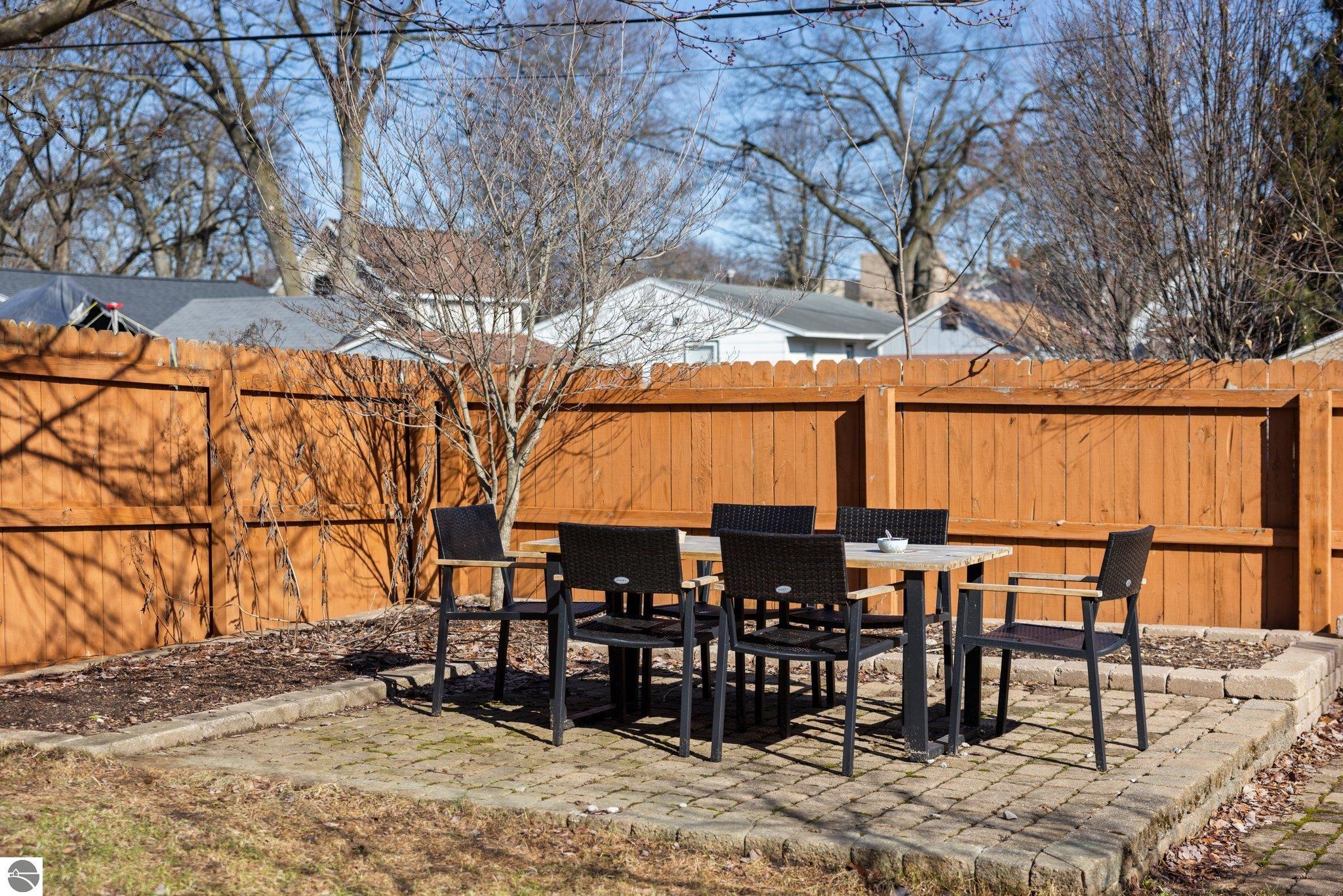 863 Washington Street