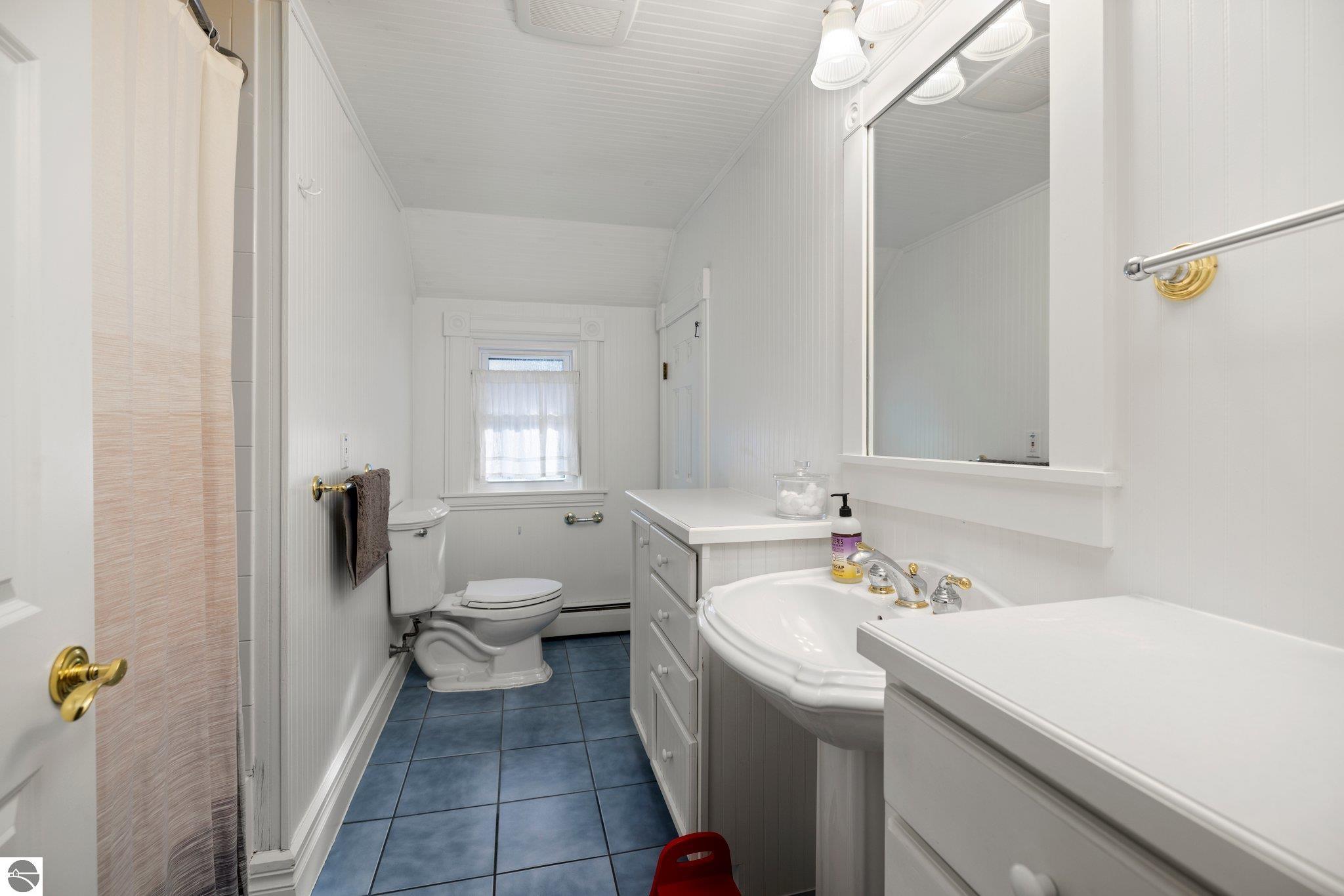 863 Washington Street