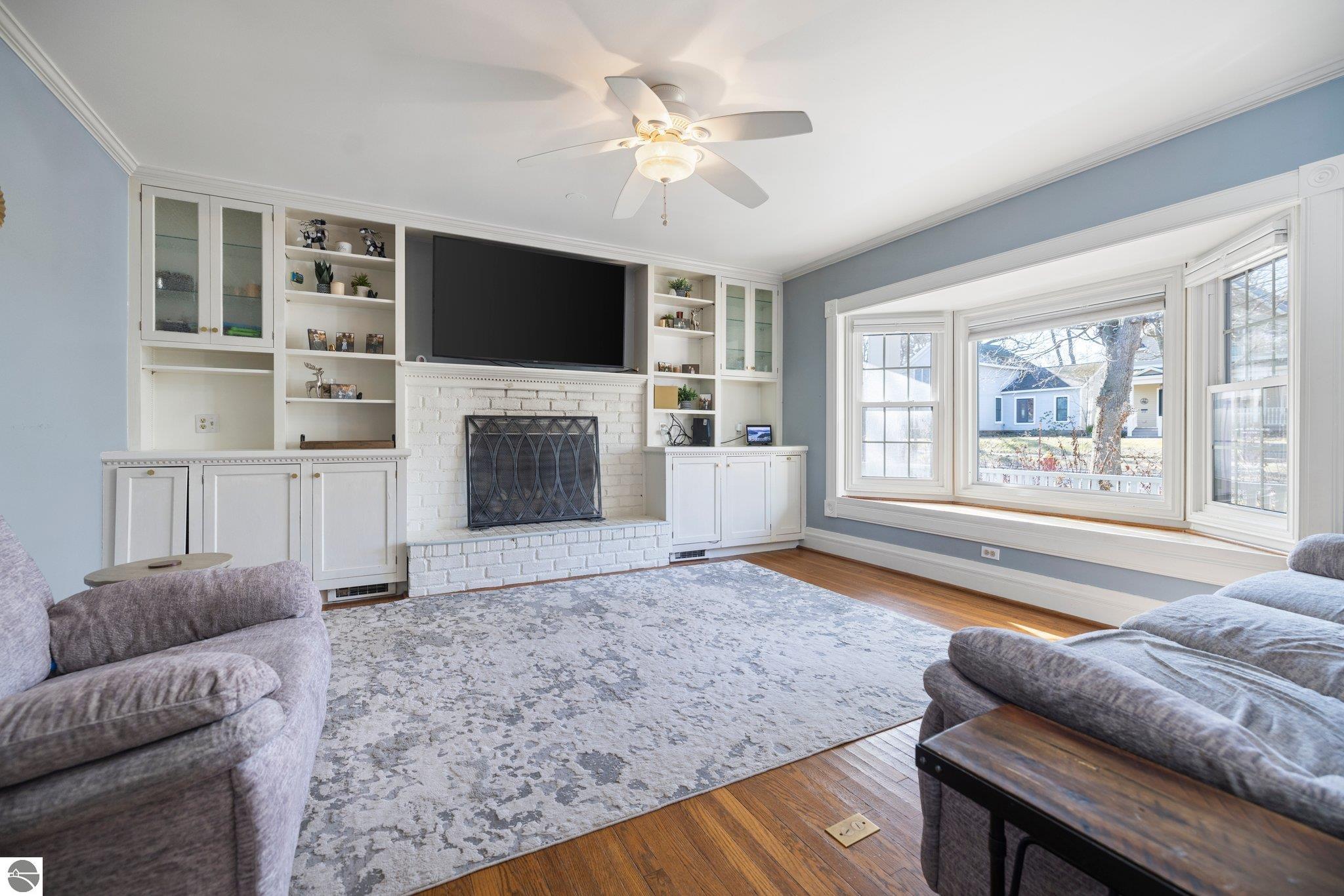 863 Washington Street