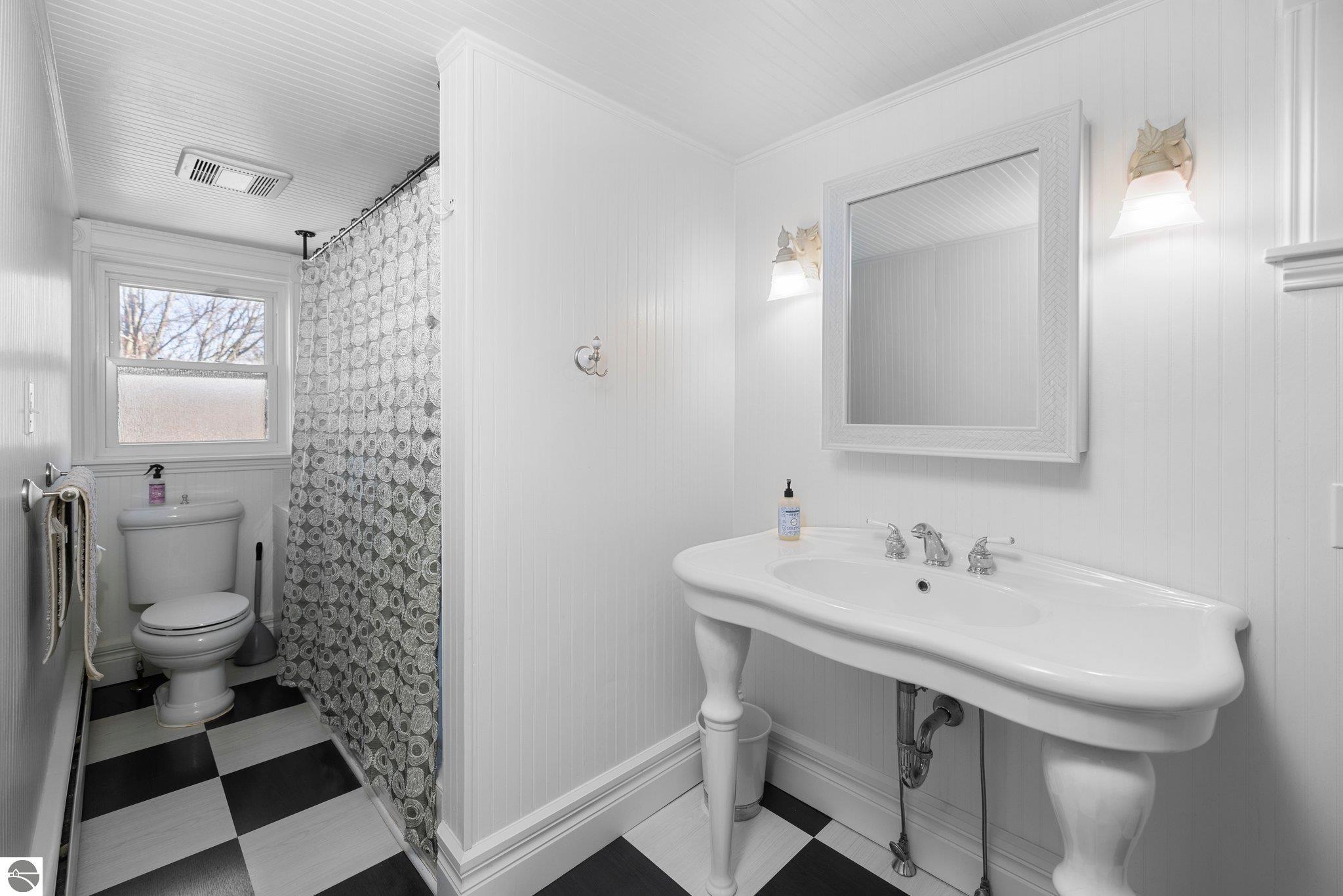 863 Washington Street