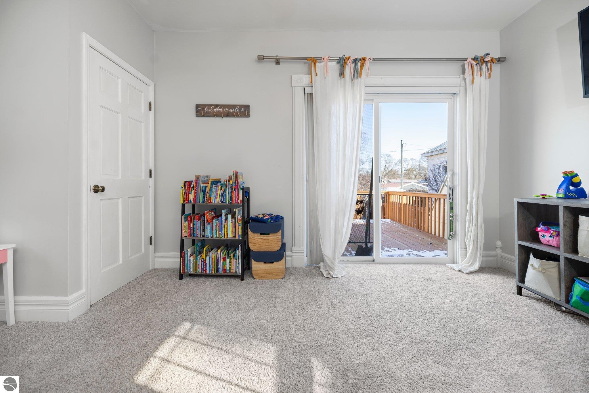 863 Washington Street