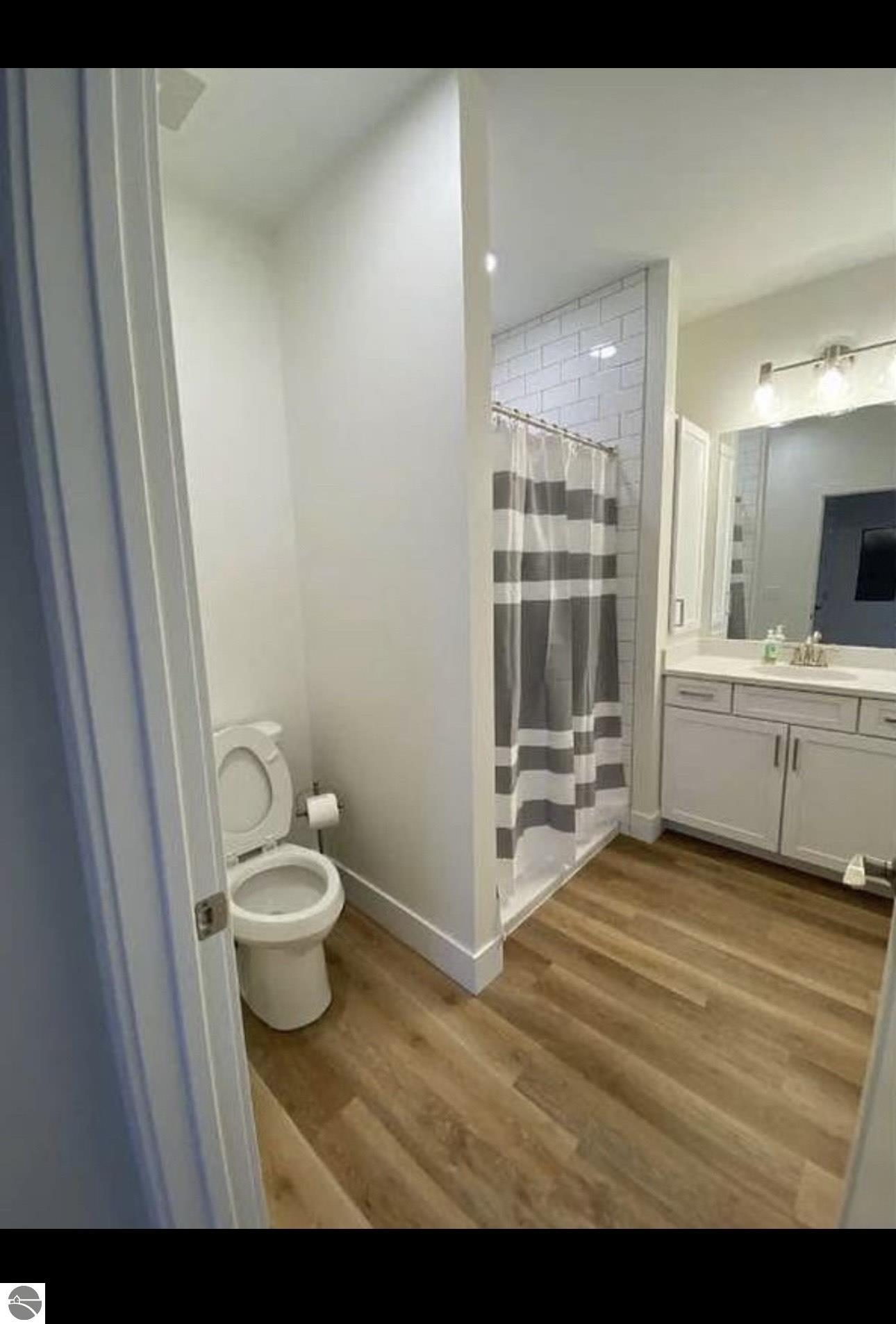 131 E Eighth Street # 210