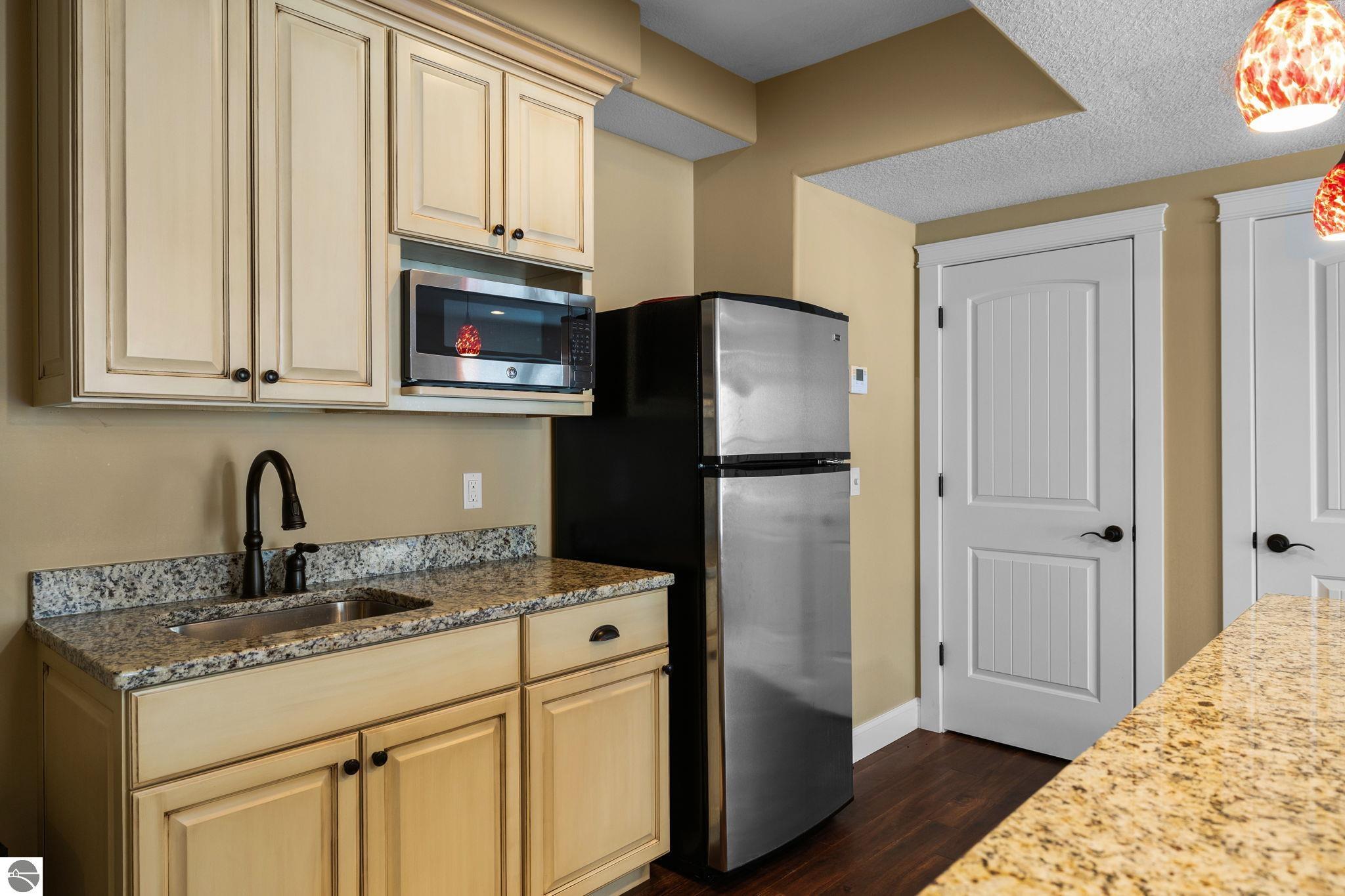 3149 Lake Meadows Circle