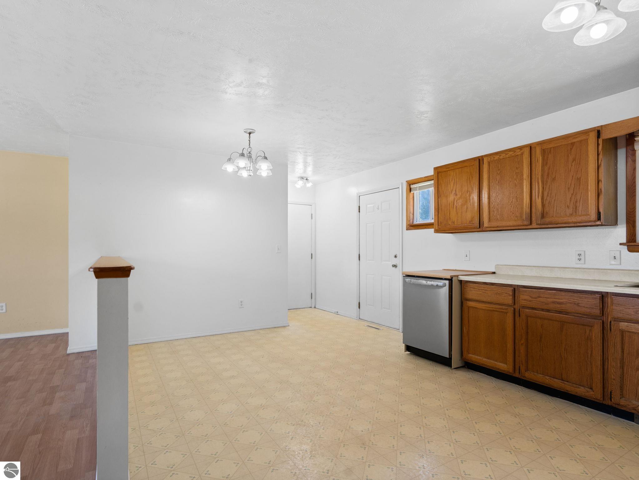 1800 Fairfield Drive