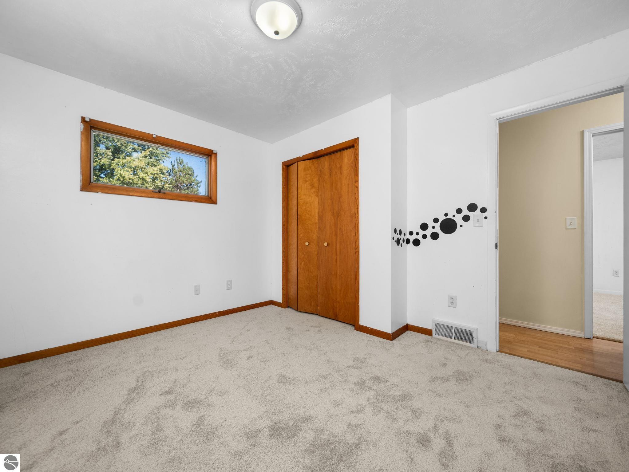 1800 Fairfield Drive