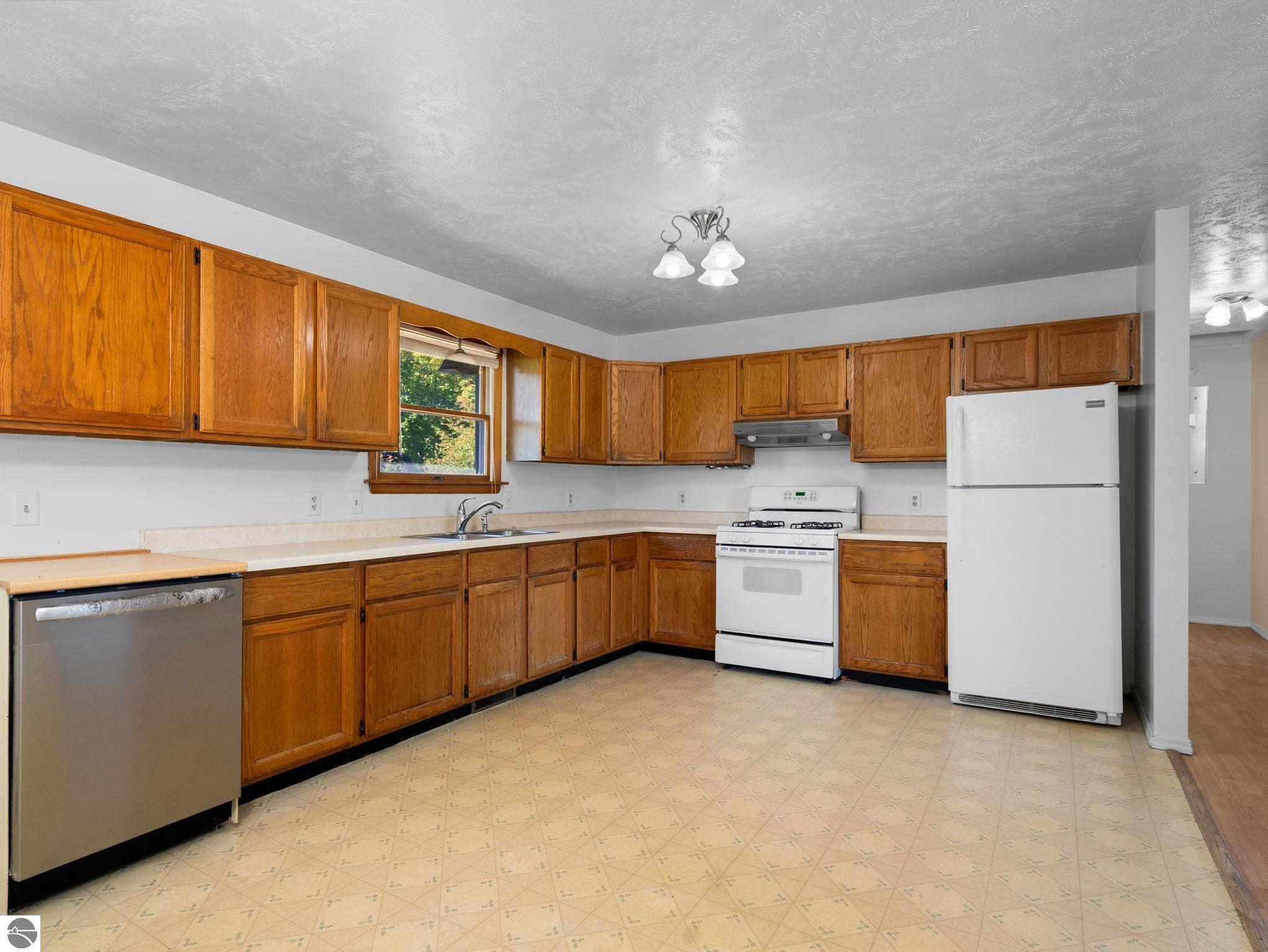 1800 Fairfield Drive