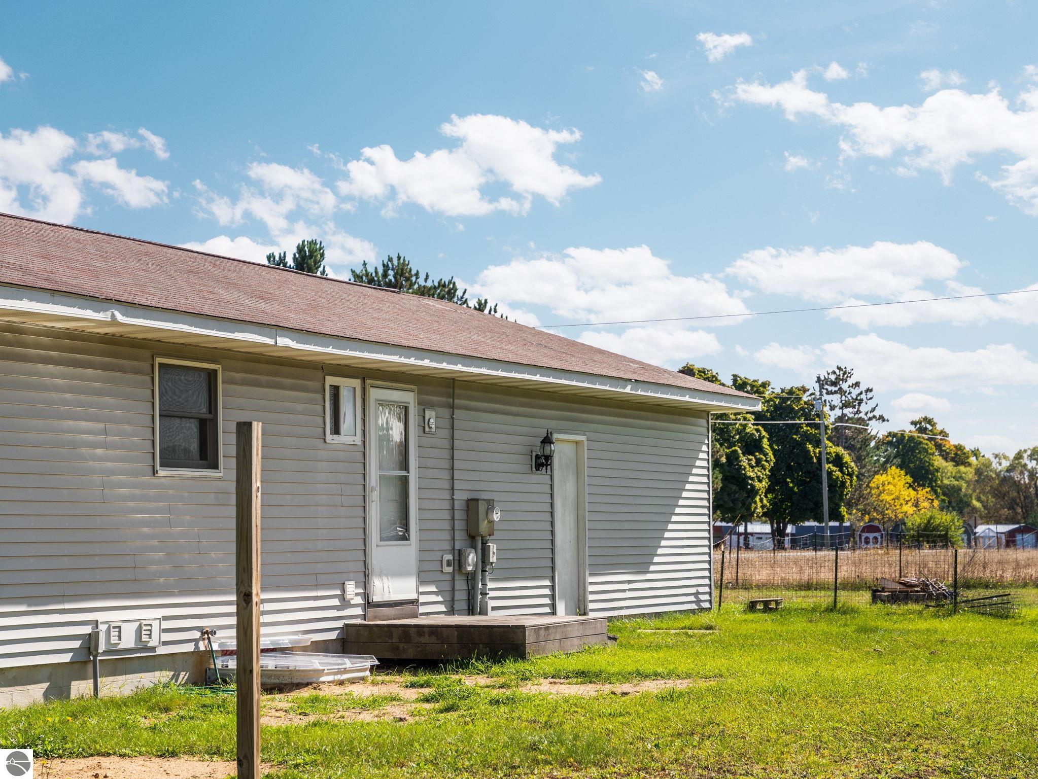 1800 Fairfield Drive