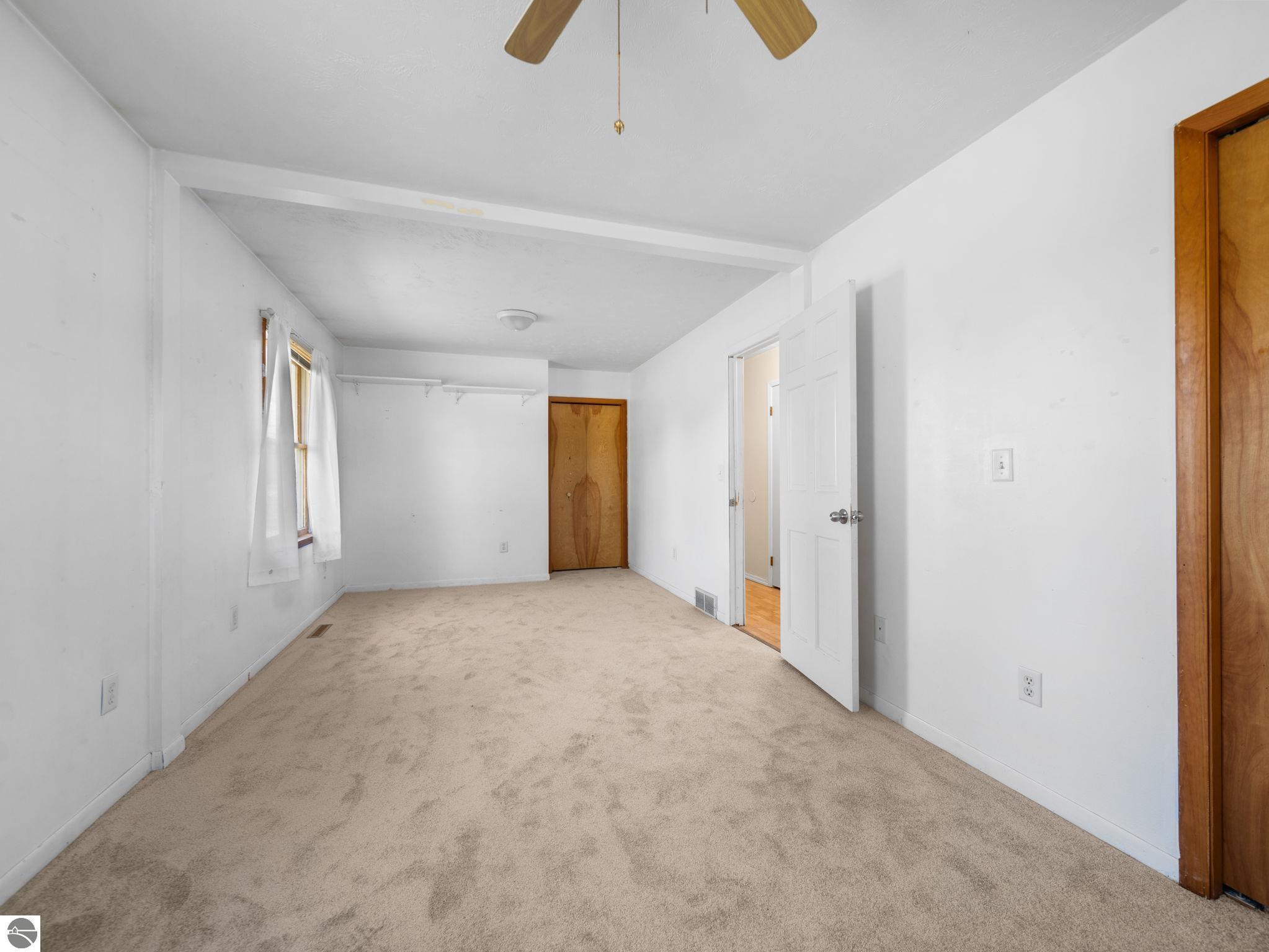 1800 Fairfield Drive