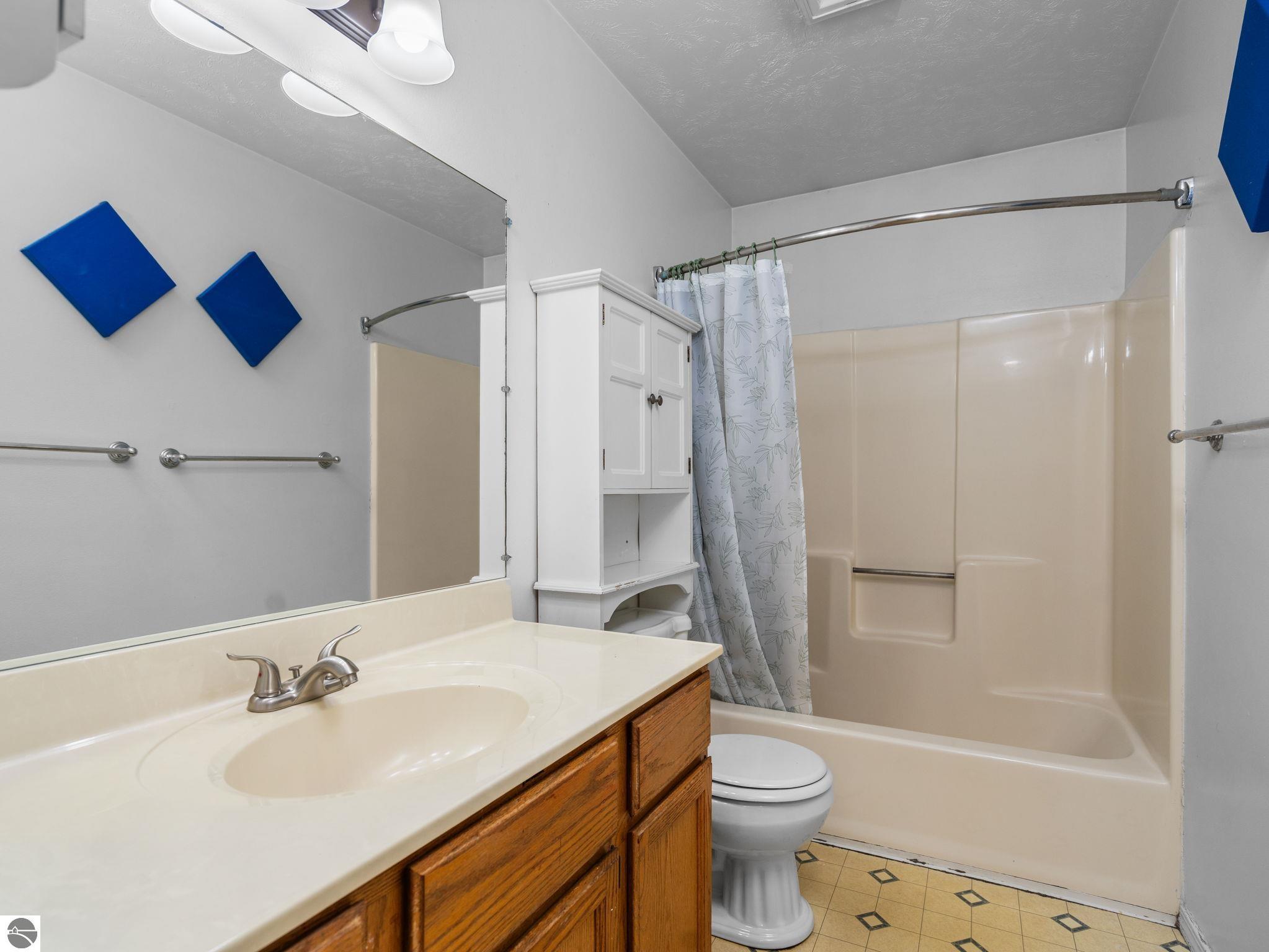 1800 Fairfield Drive