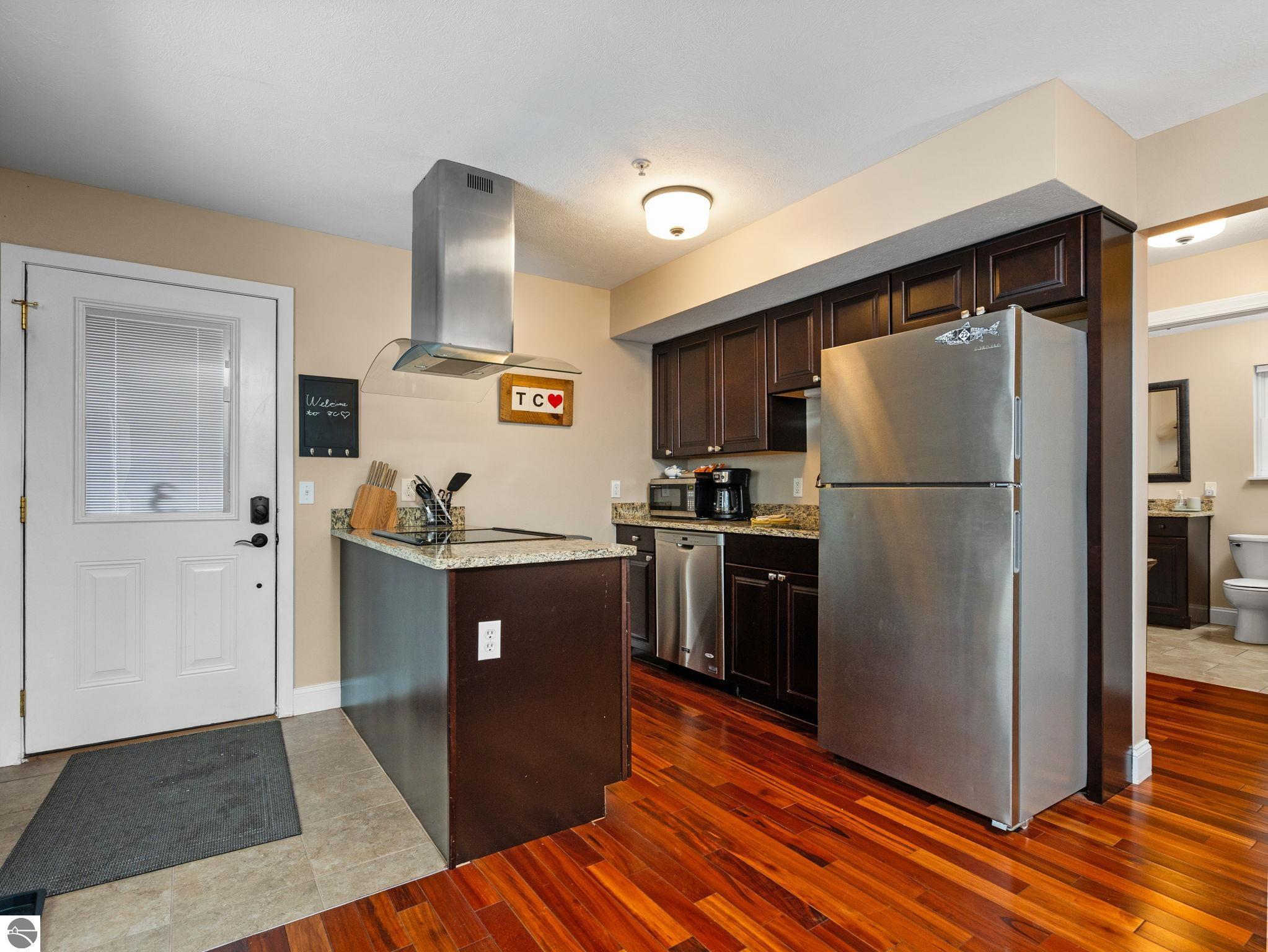 143 E Eighth Street # 103