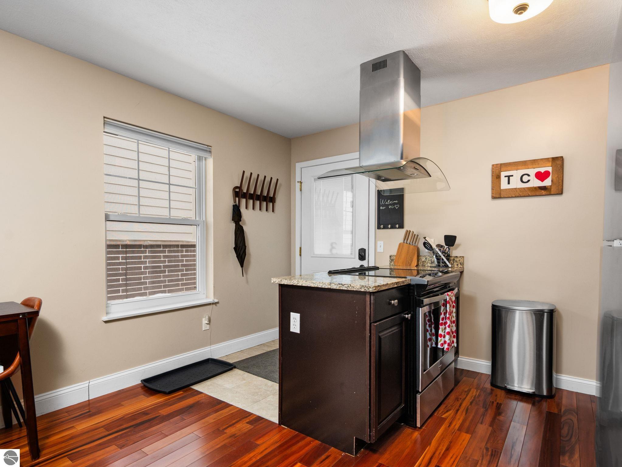 143 E Eighth Street # 103