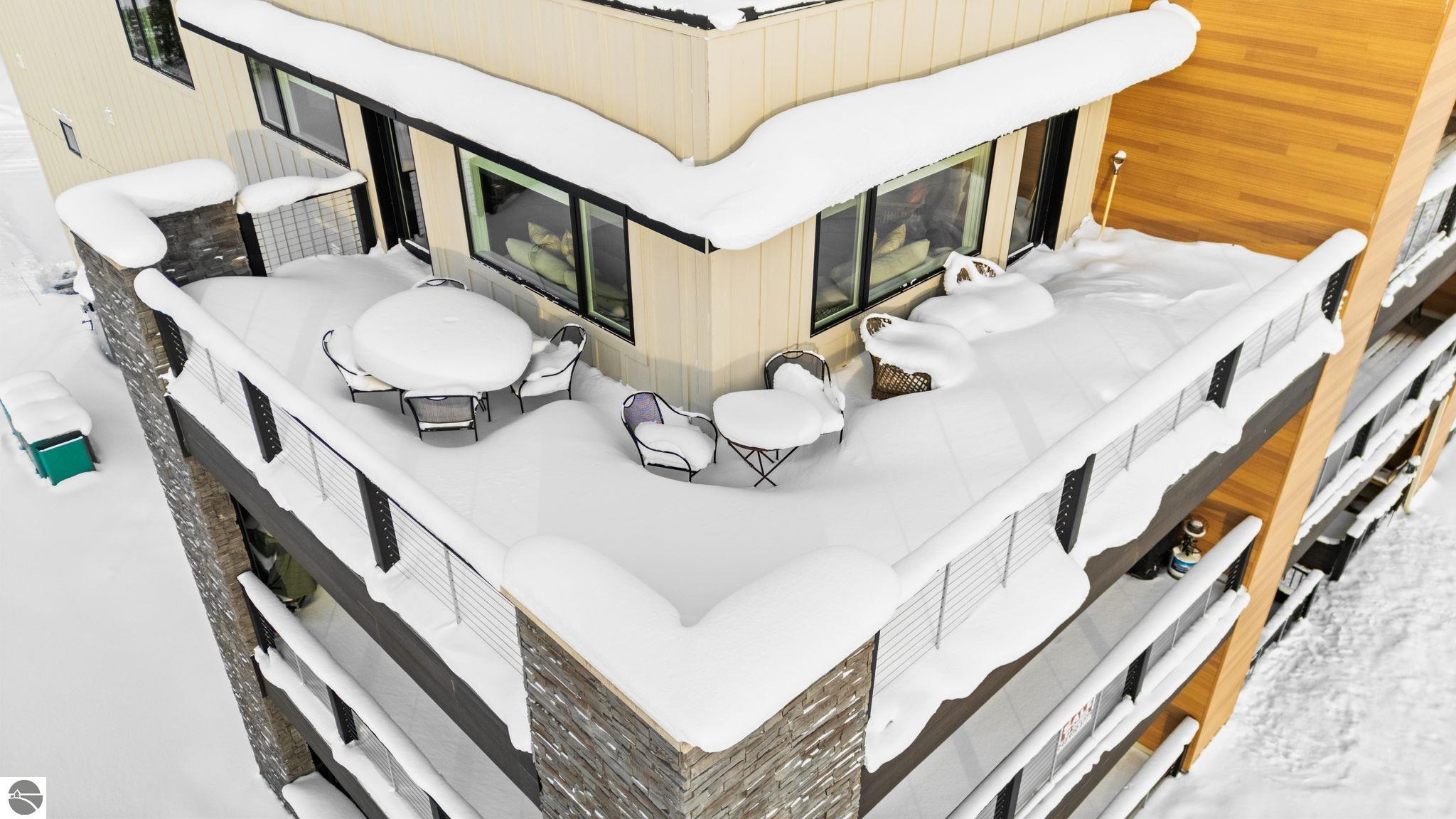 225 E Seventeenth Street # 3C