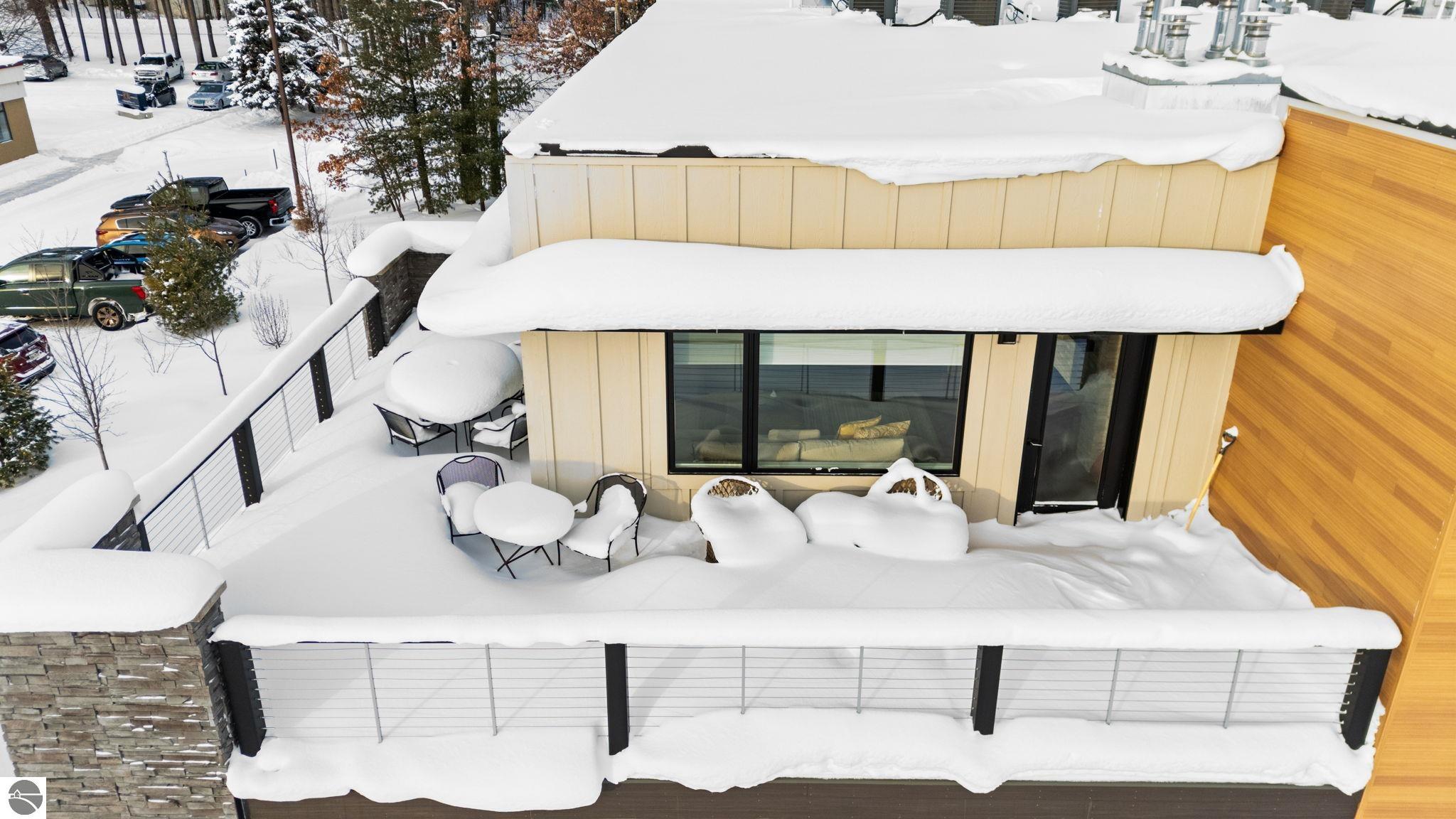 225 E Seventeenth Street # 3C