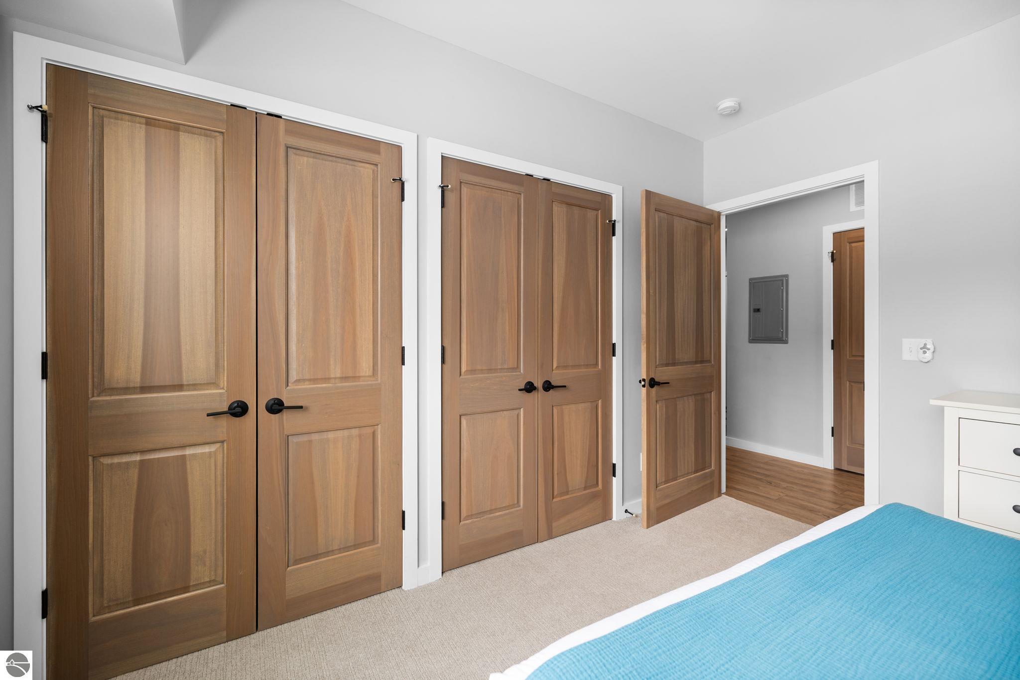 225 E Seventeenth Street # 3C