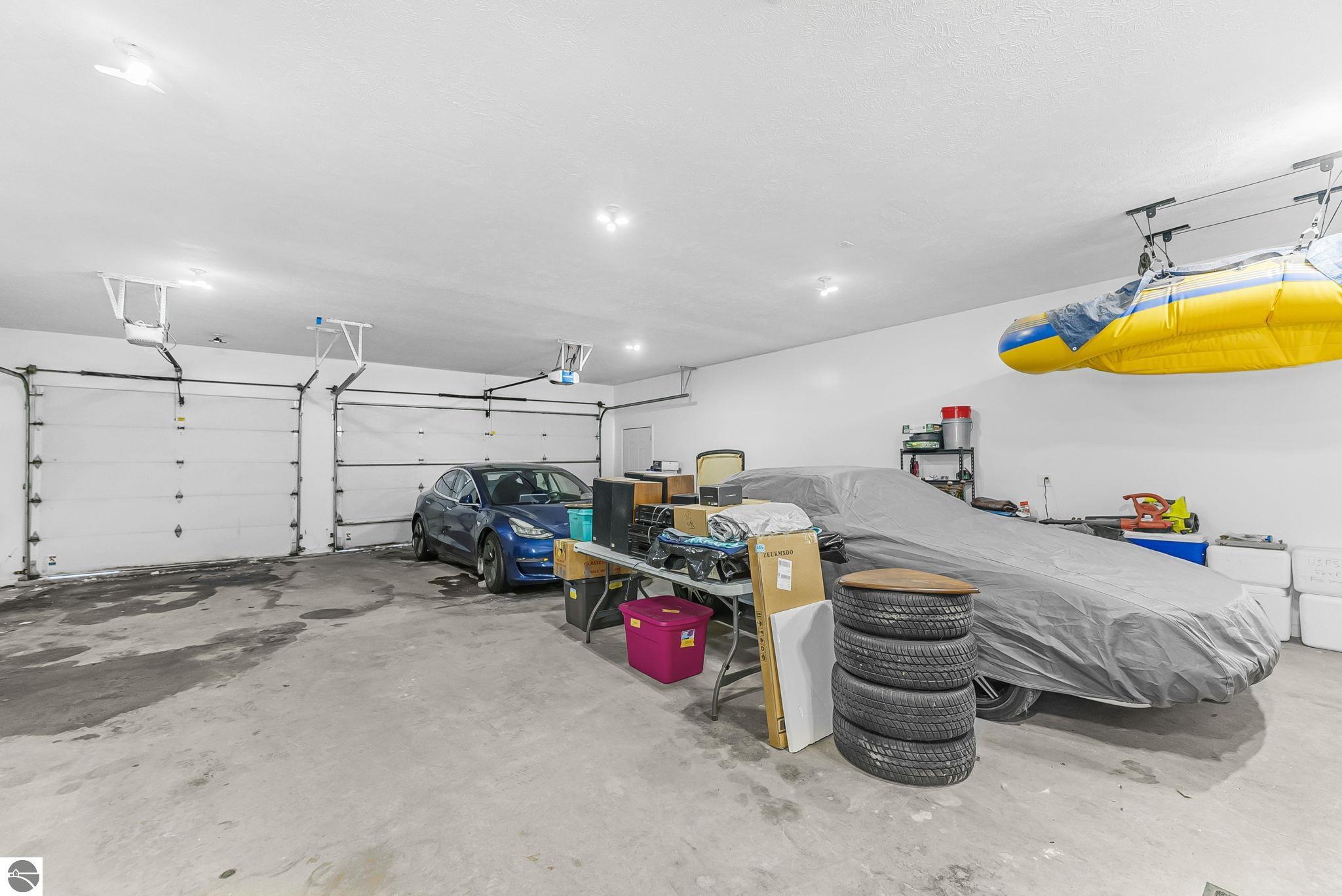 420 W Beech Bark Trail