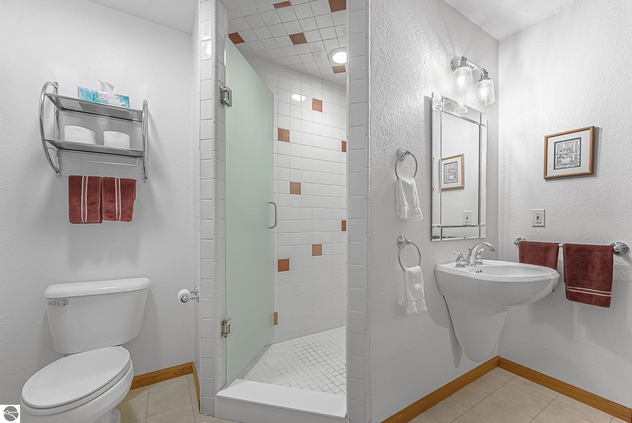 420 W Beech Bark Trail