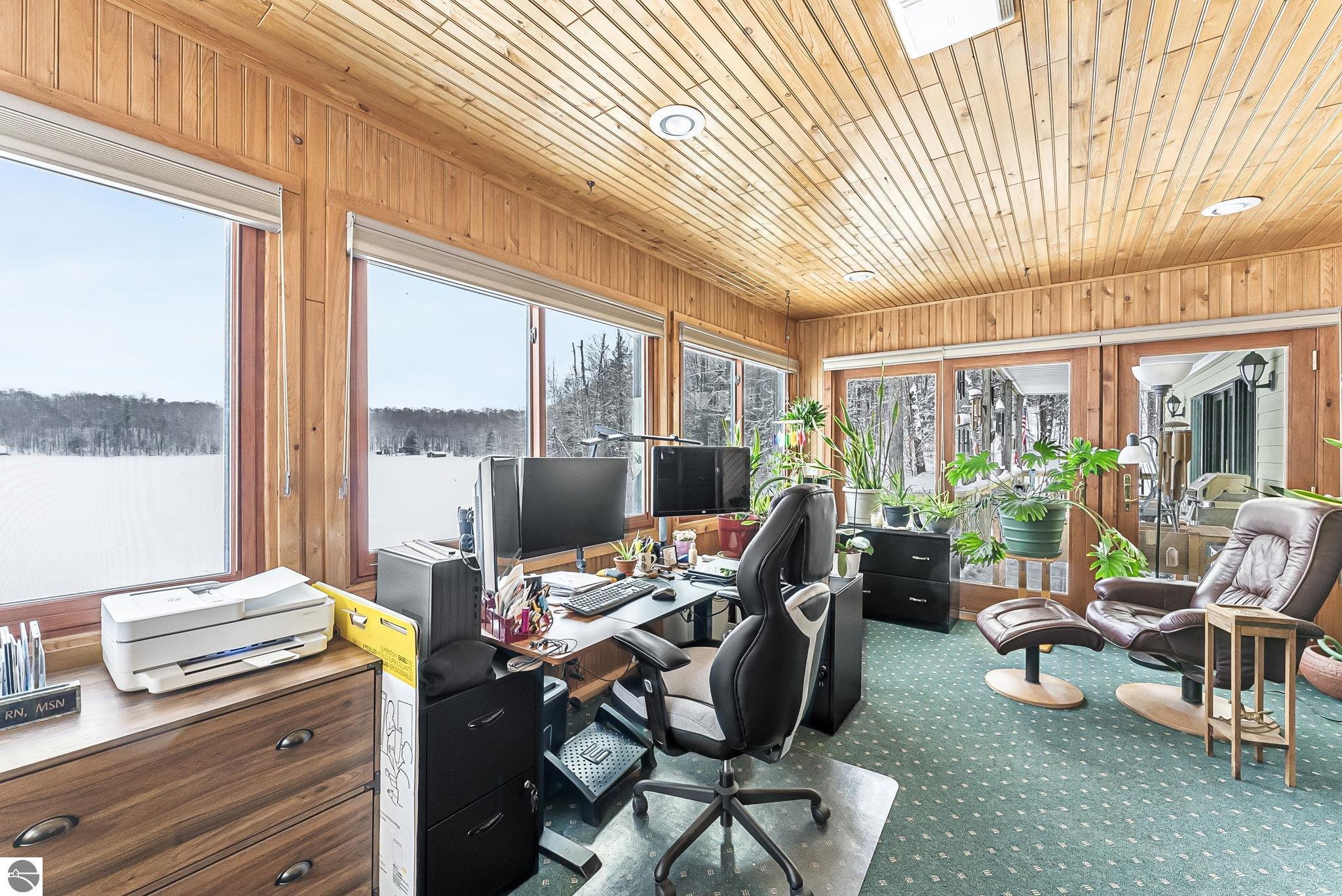 420 W Beech Bark Trail