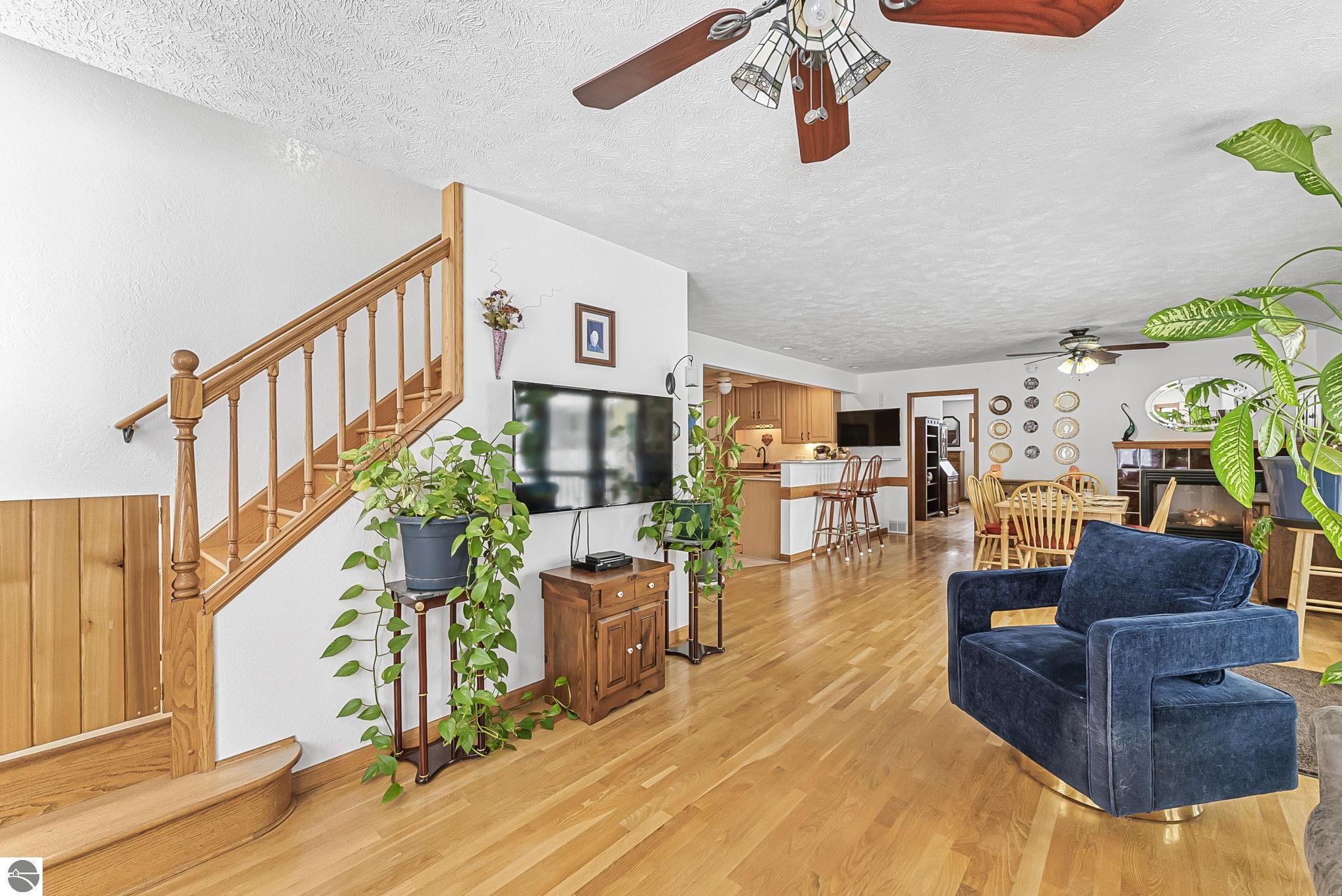 420 W Beech Bark Trail