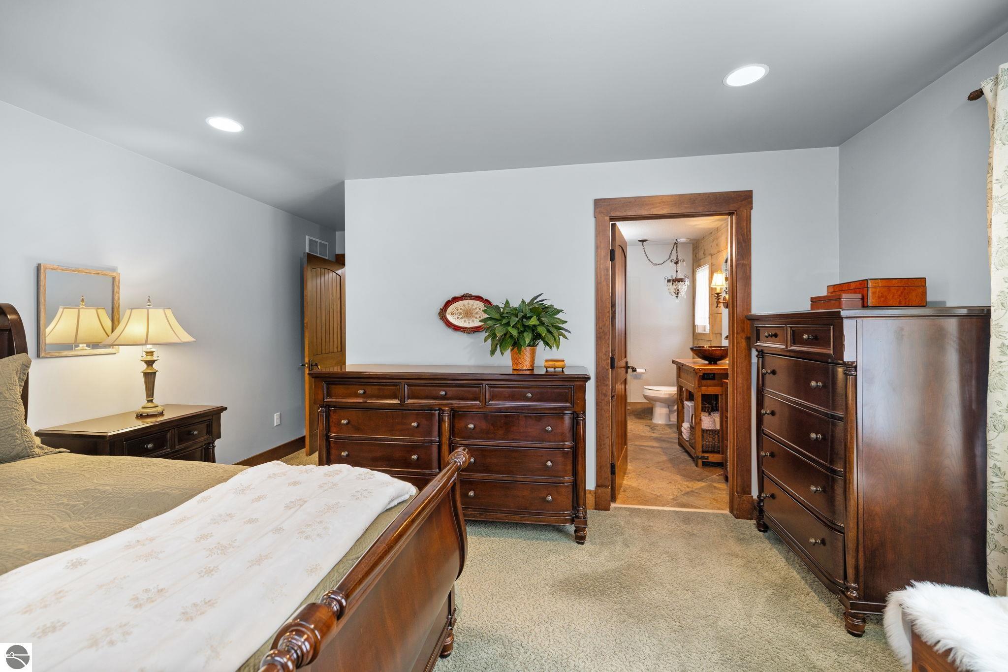 2620 Peregrine Drive