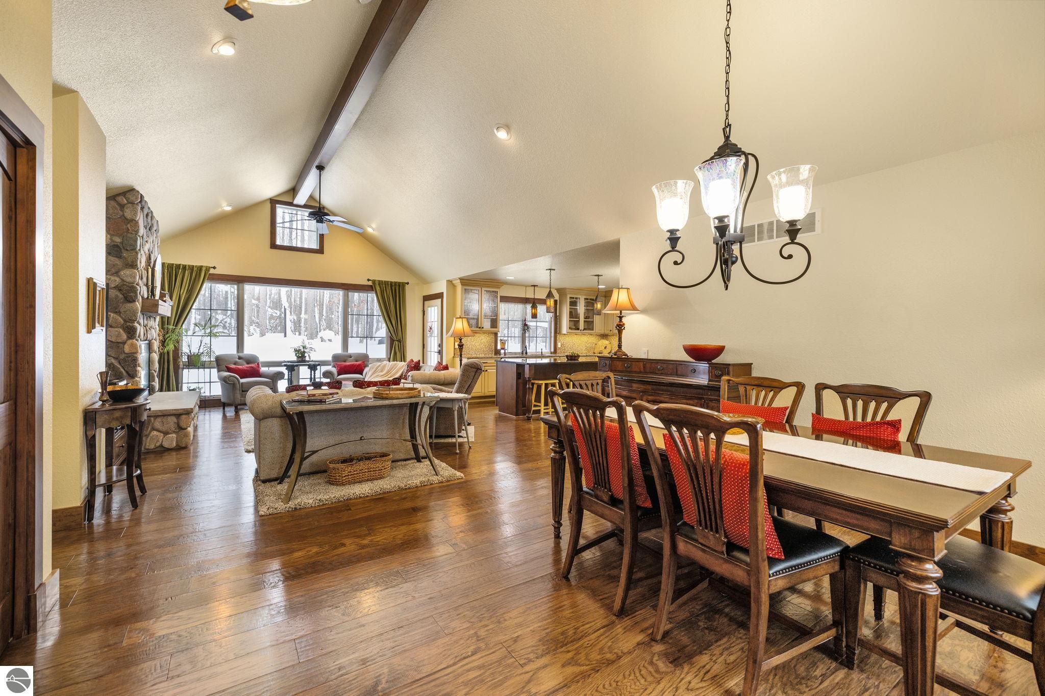 2620 Peregrine Drive