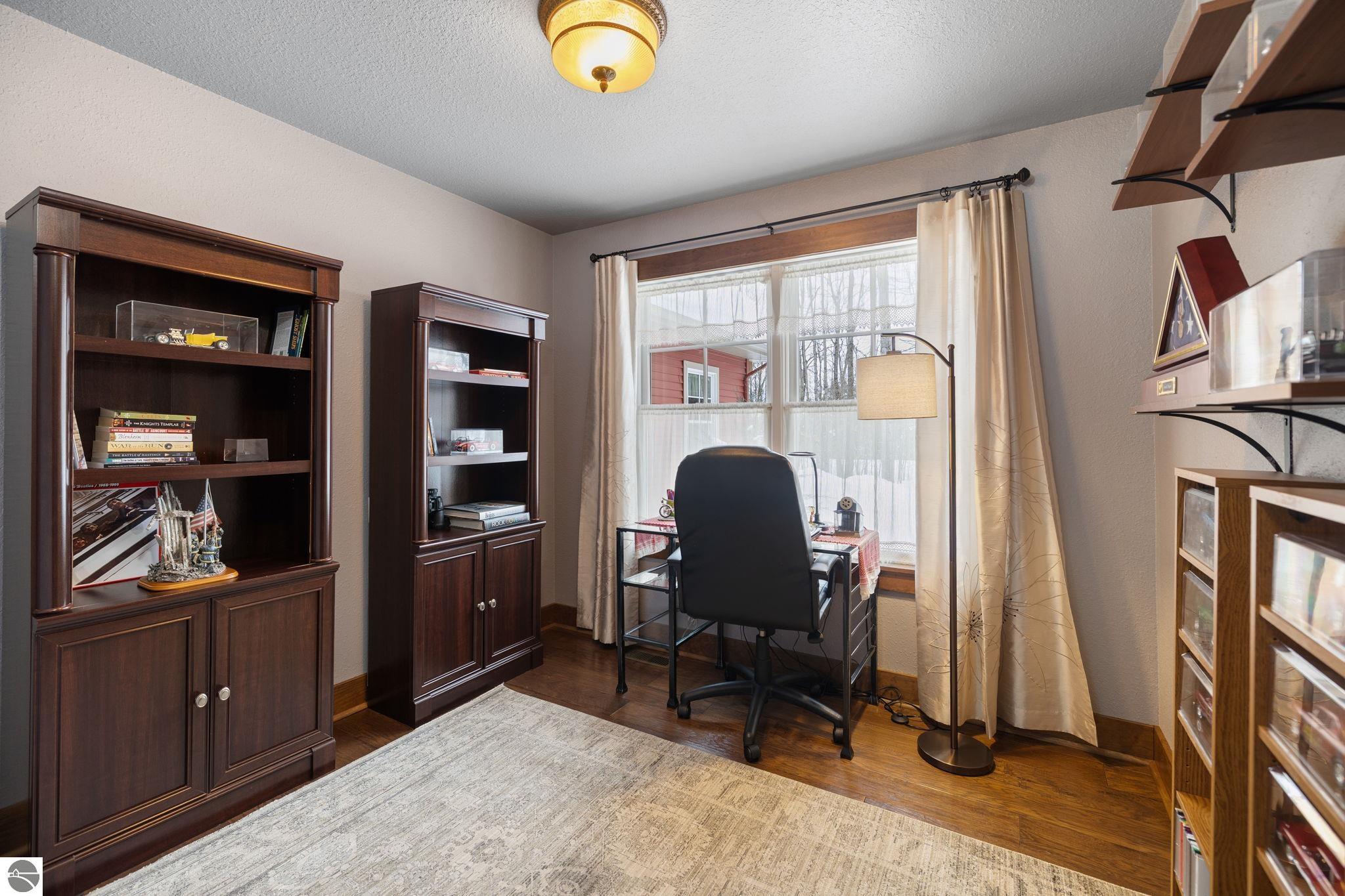 2620 Peregrine Drive