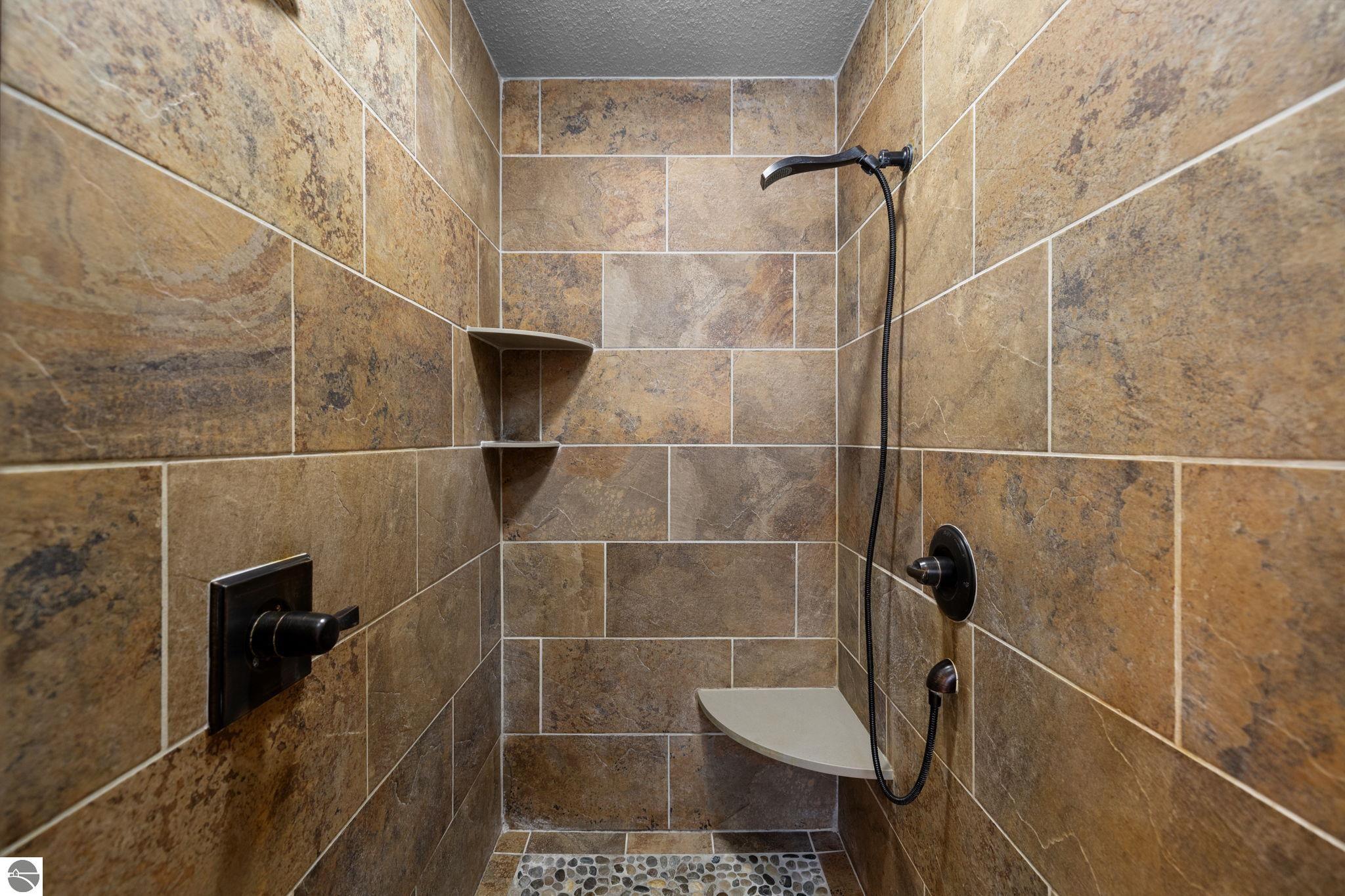 2620 Peregrine Drive