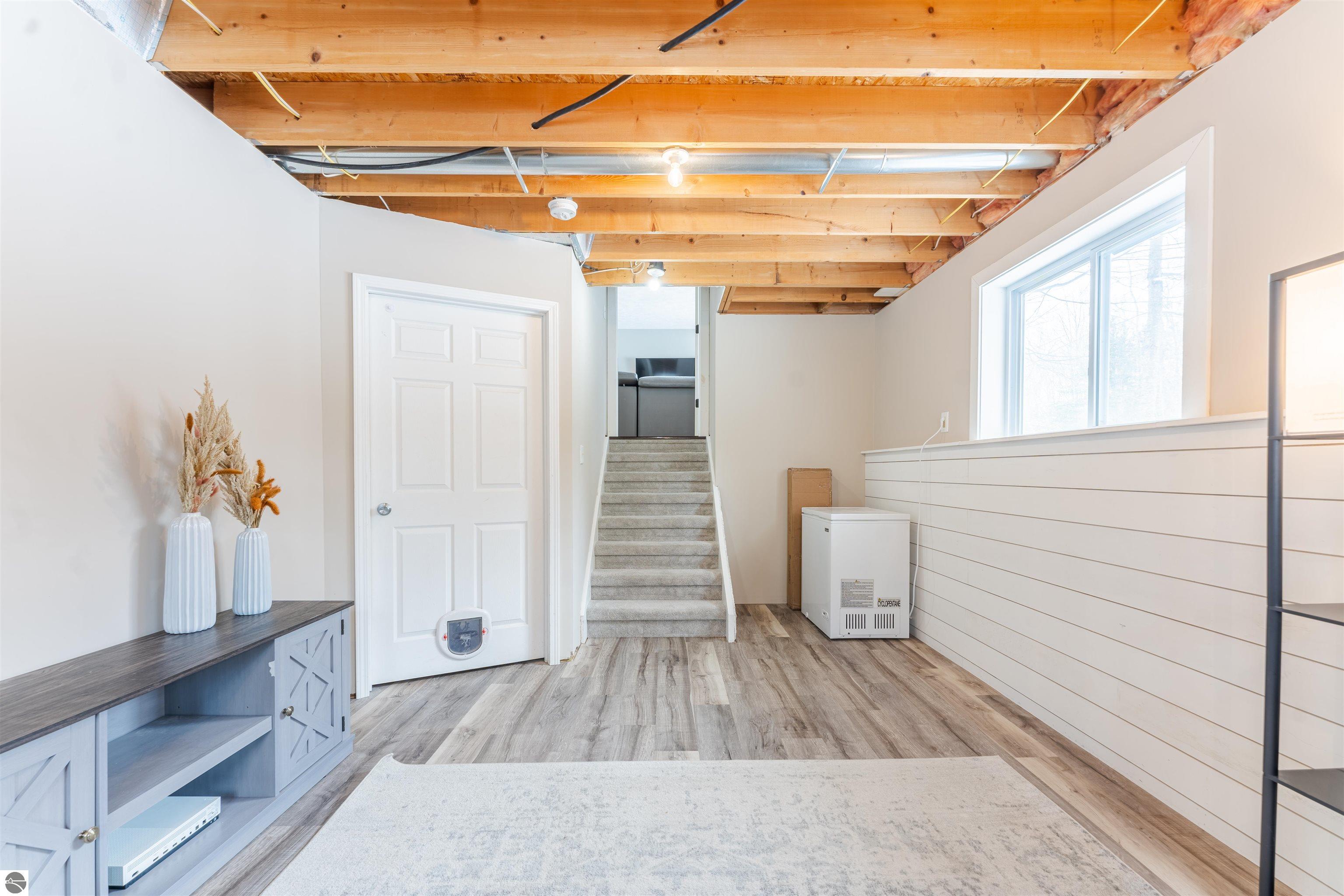 2937 Artist Avenue