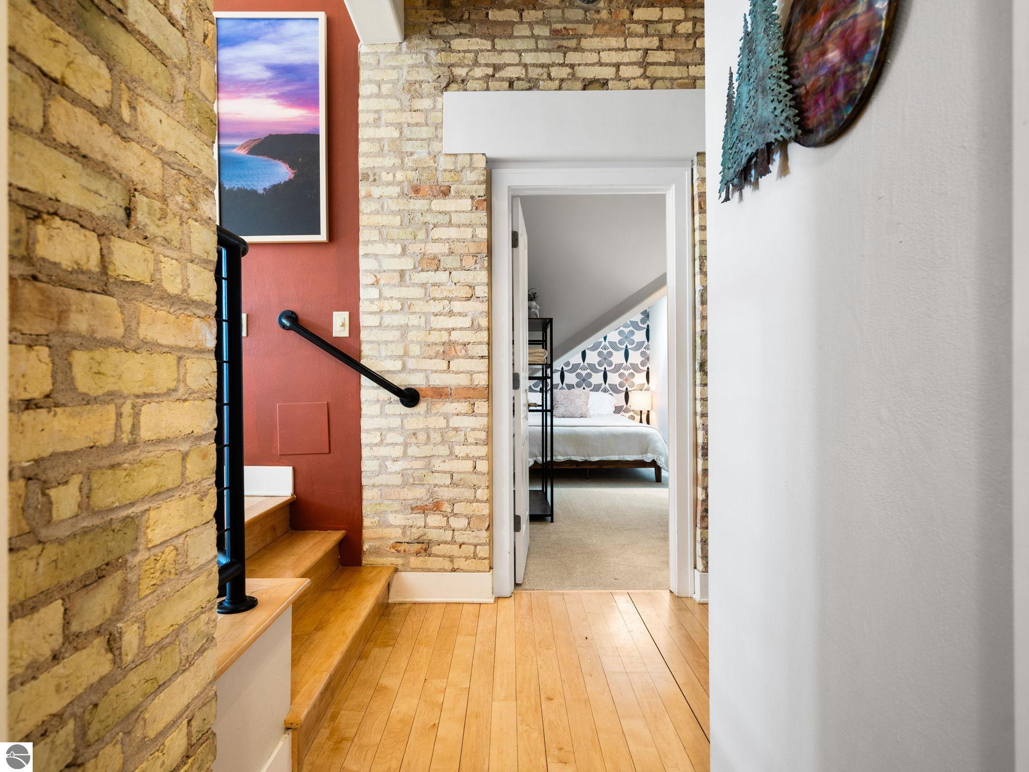 800 Cottageview Drive # 403