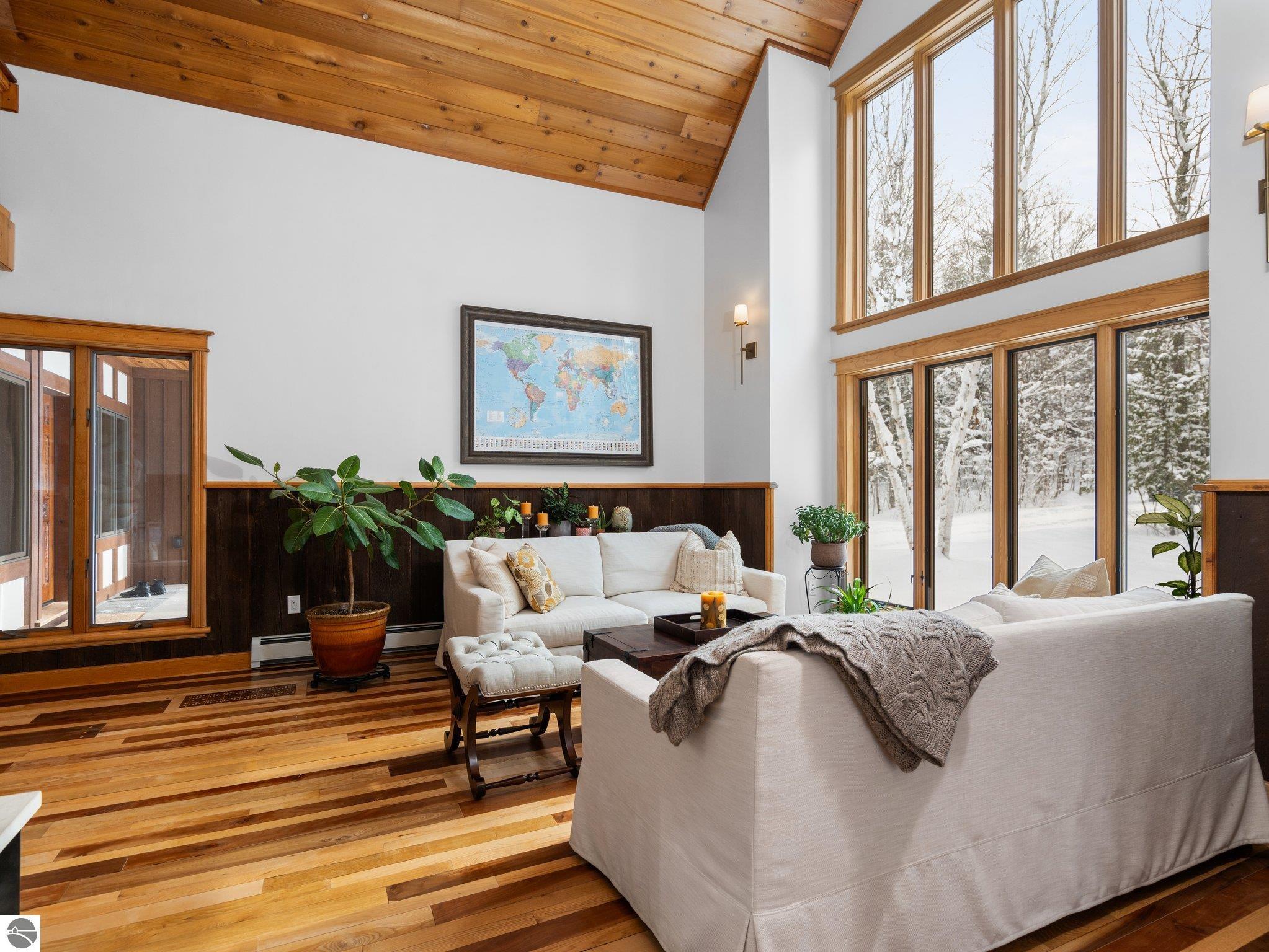 7135 E Birch Point Road