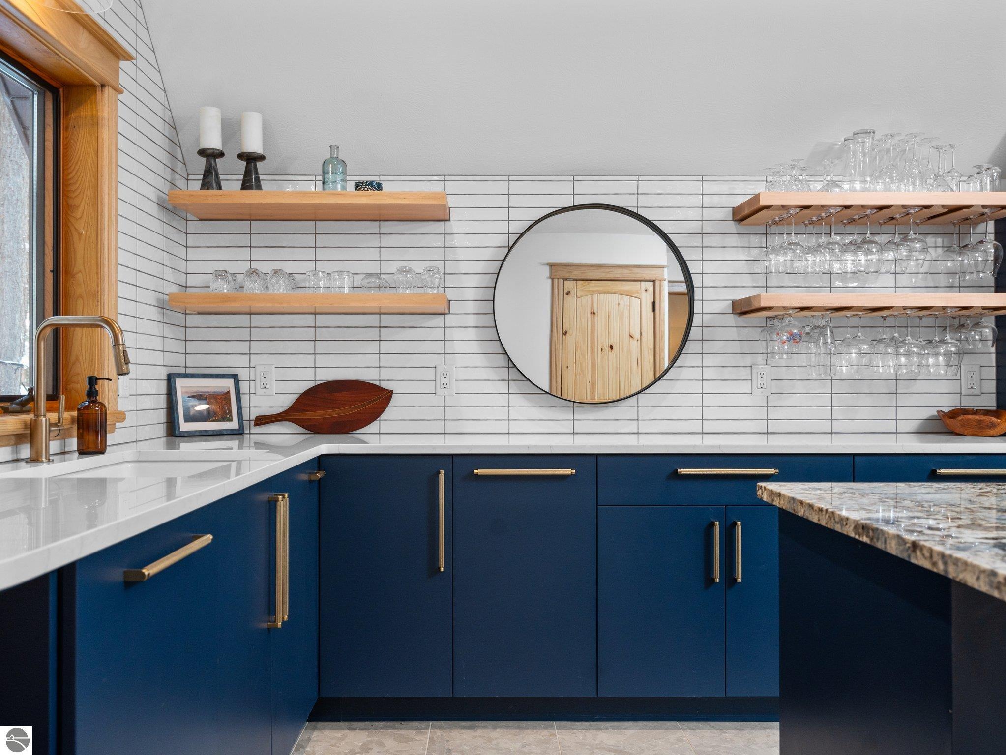 7135 E Birch Point Road