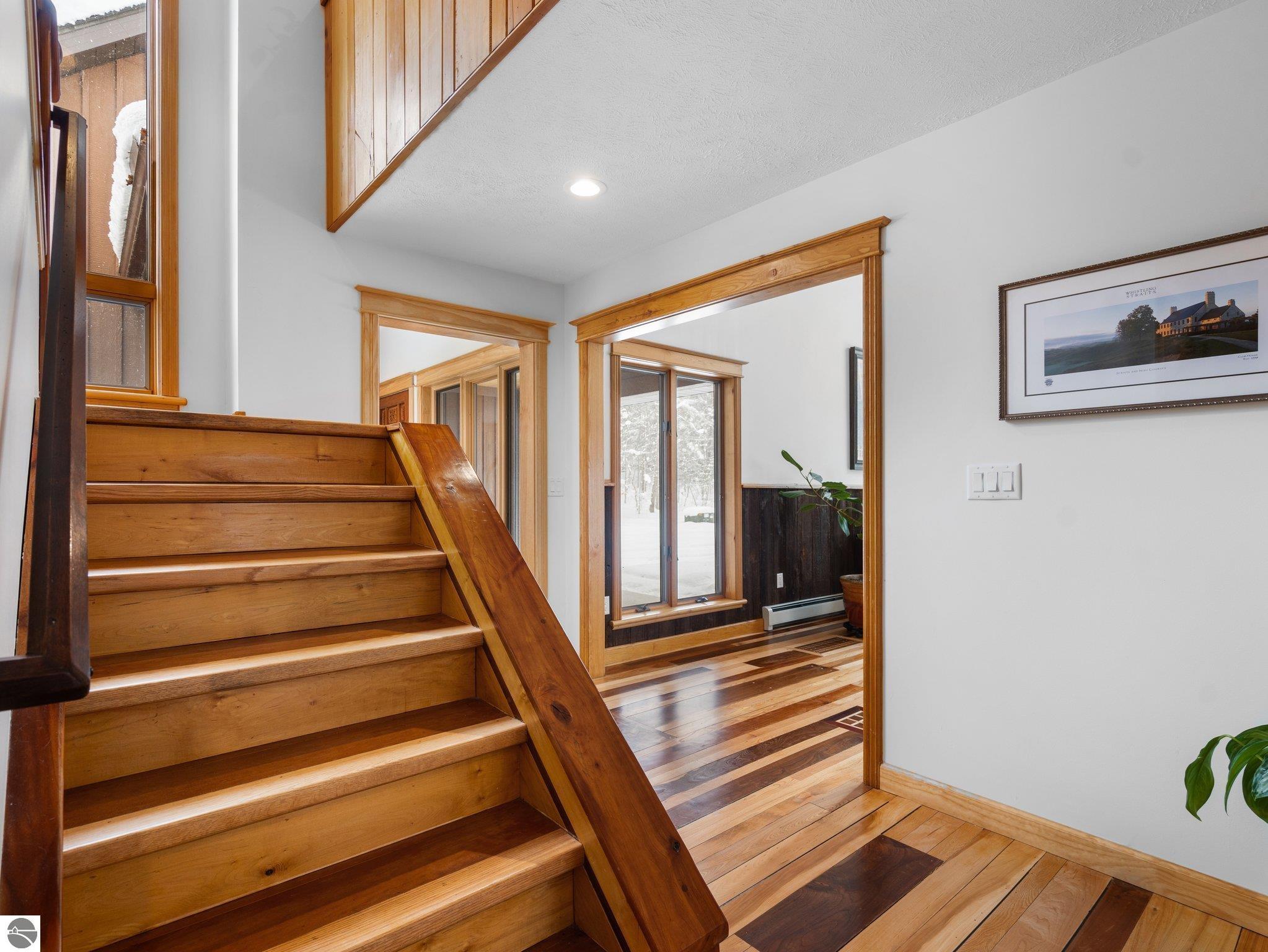 7135 E Birch Point Road