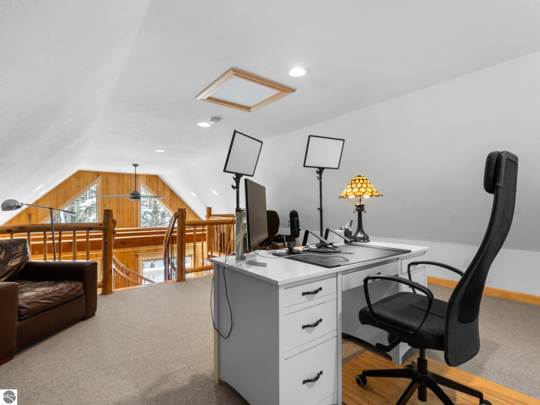 7135 E Birch Point Road