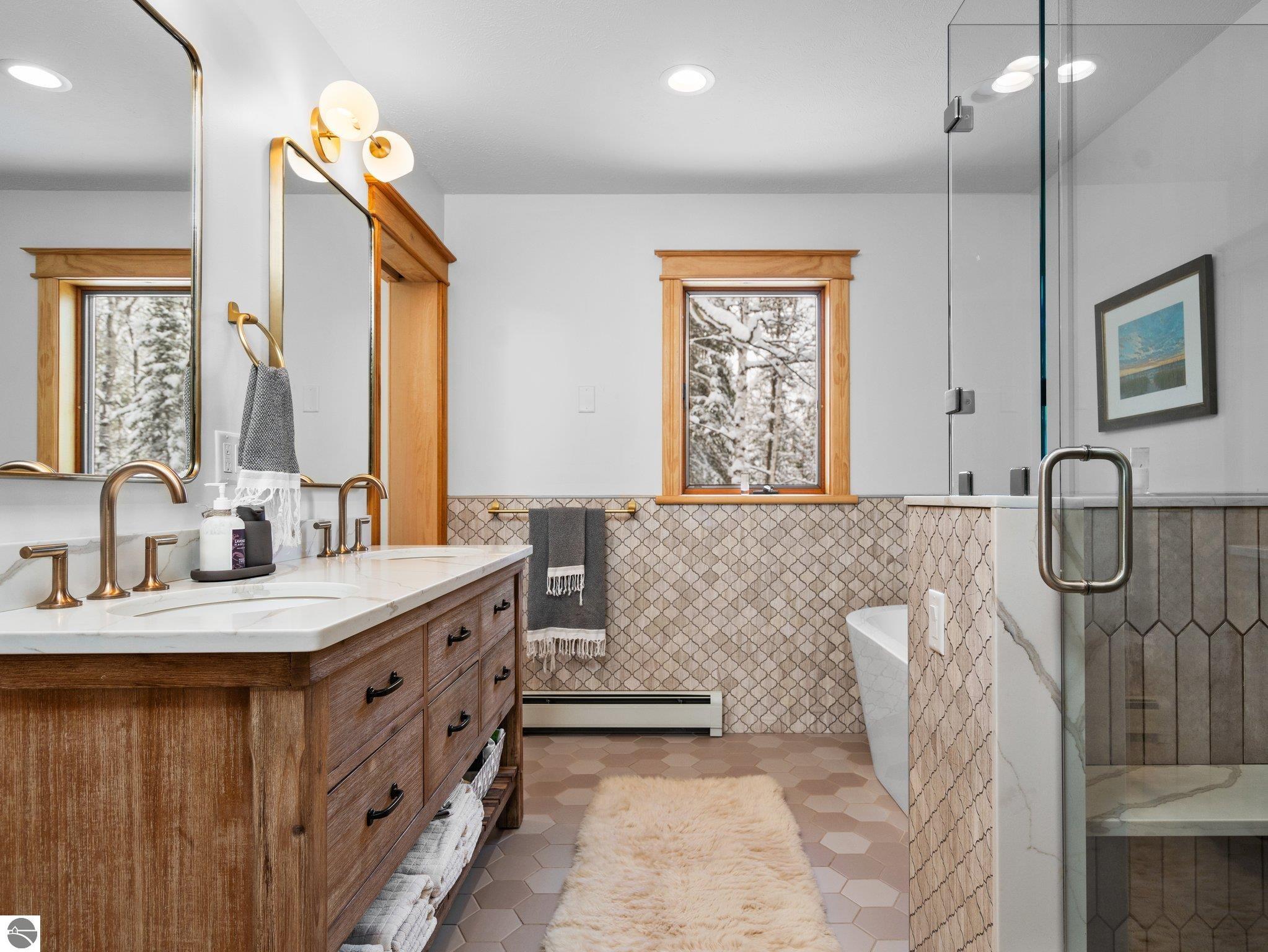 7135 E Birch Point Road