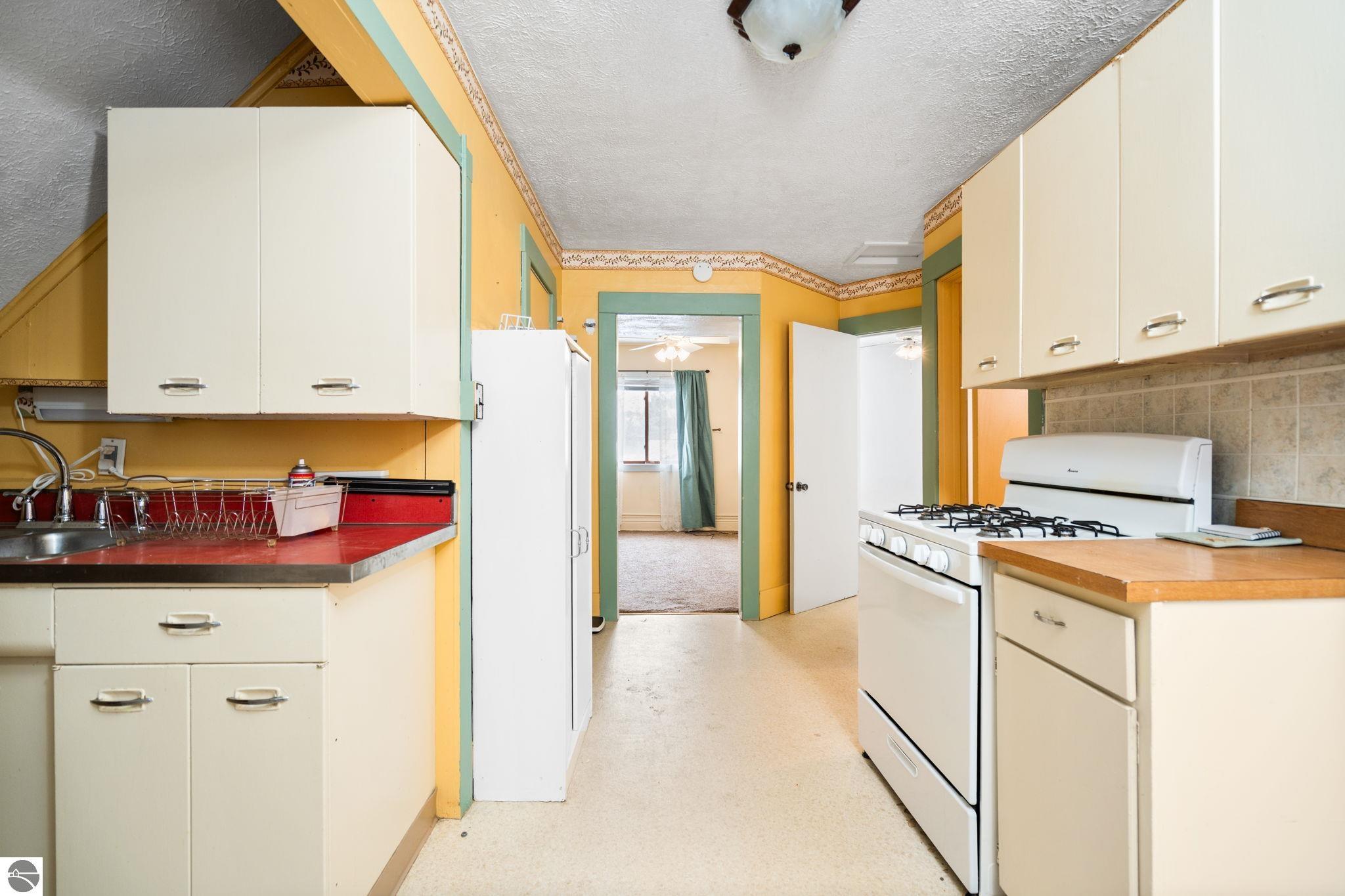 1663 County Road 633