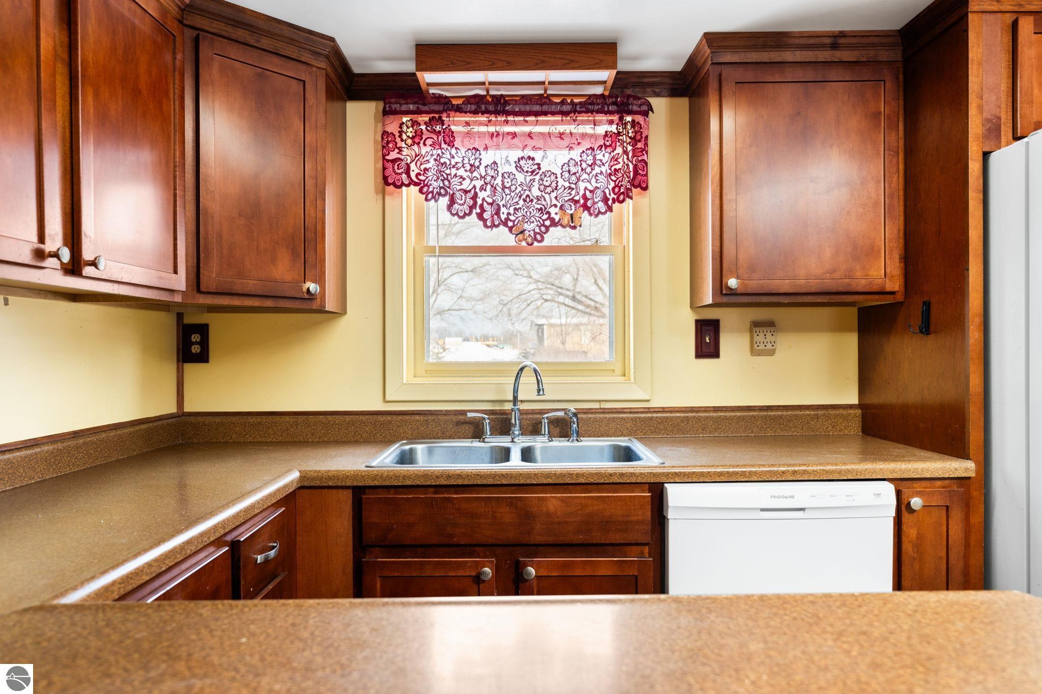 1663 County Road 633