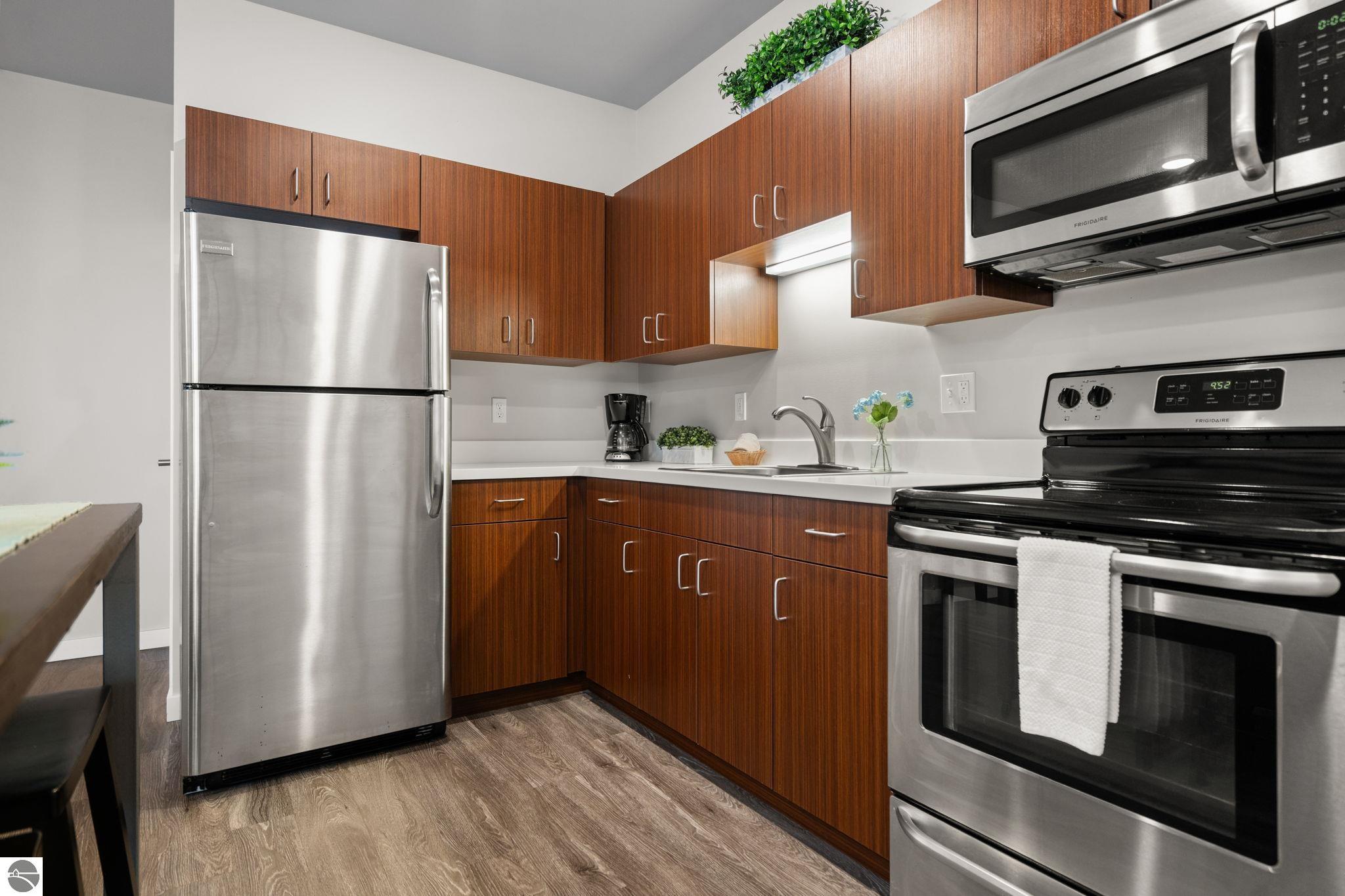 619 E Eighth Street # 13