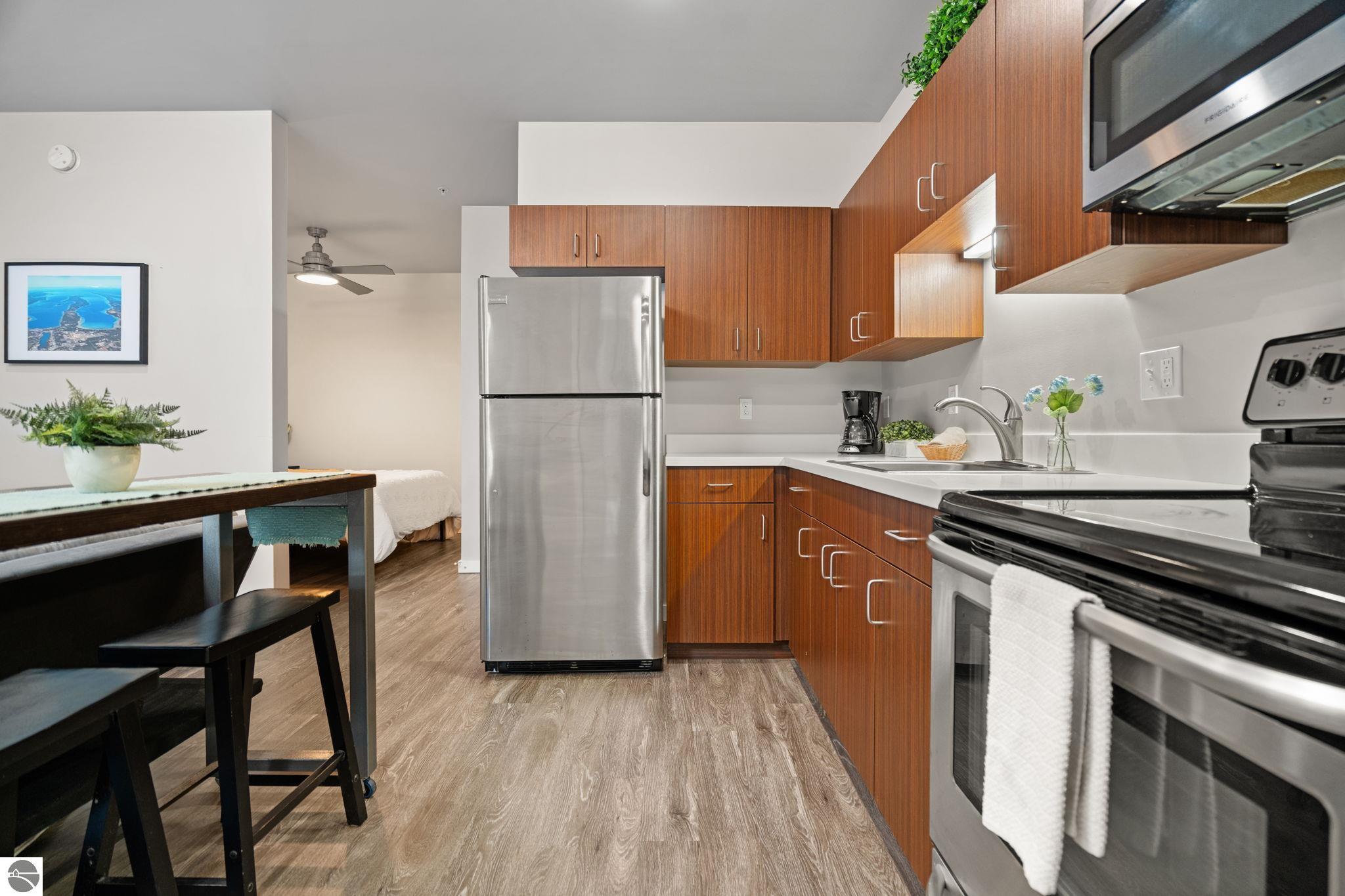 619 E Eighth Street # 13