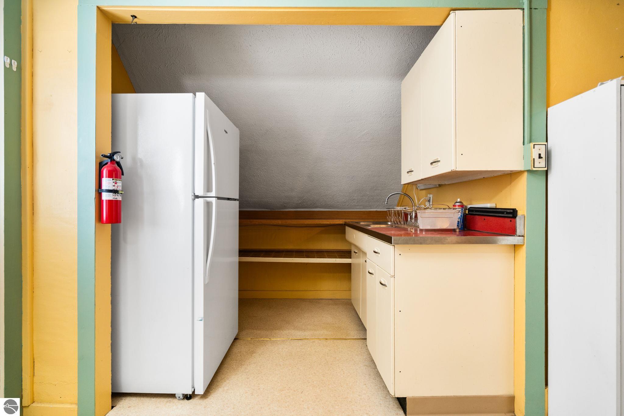 1663 County Road 633