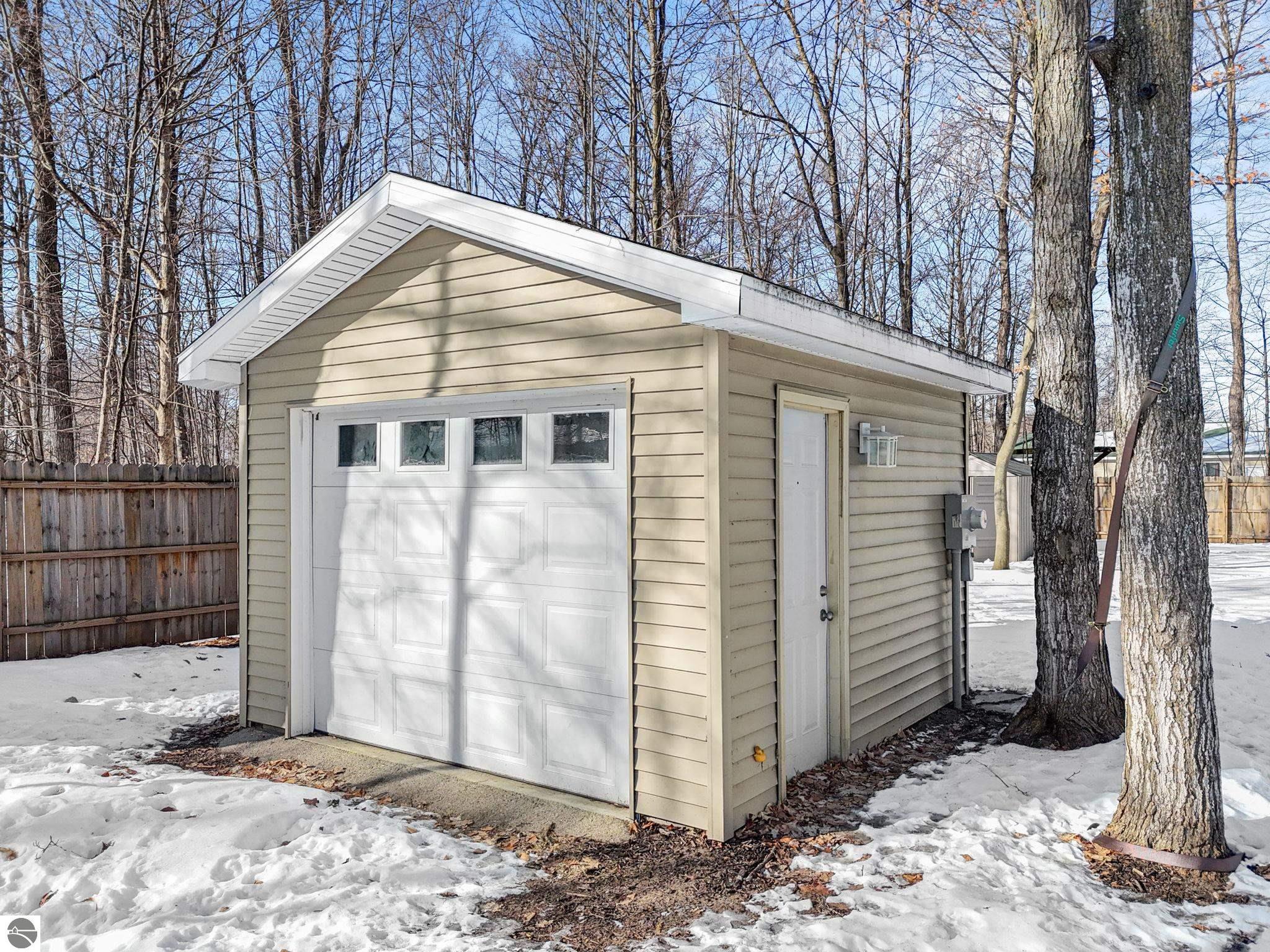 2294 Woodcock Lane
