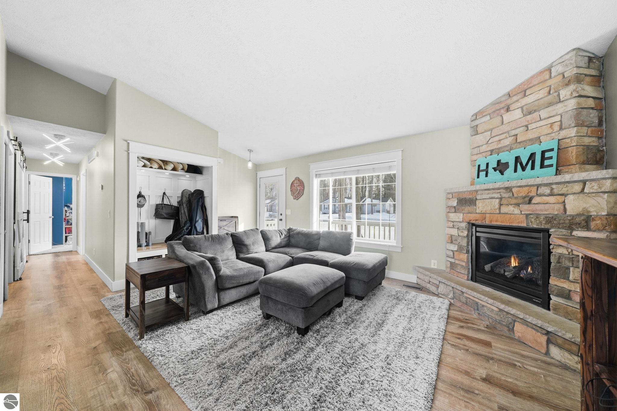 2294 Woodcock Lane