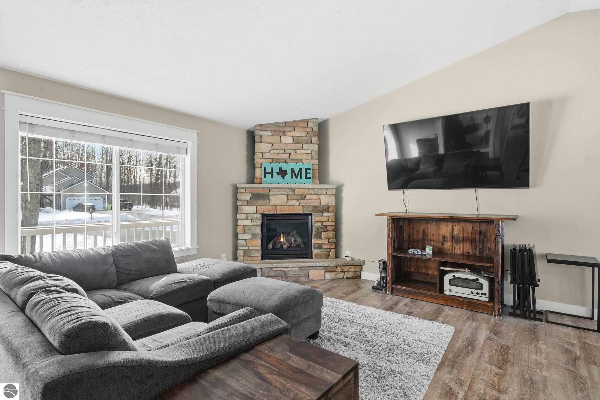 2294 Woodcock Lane
