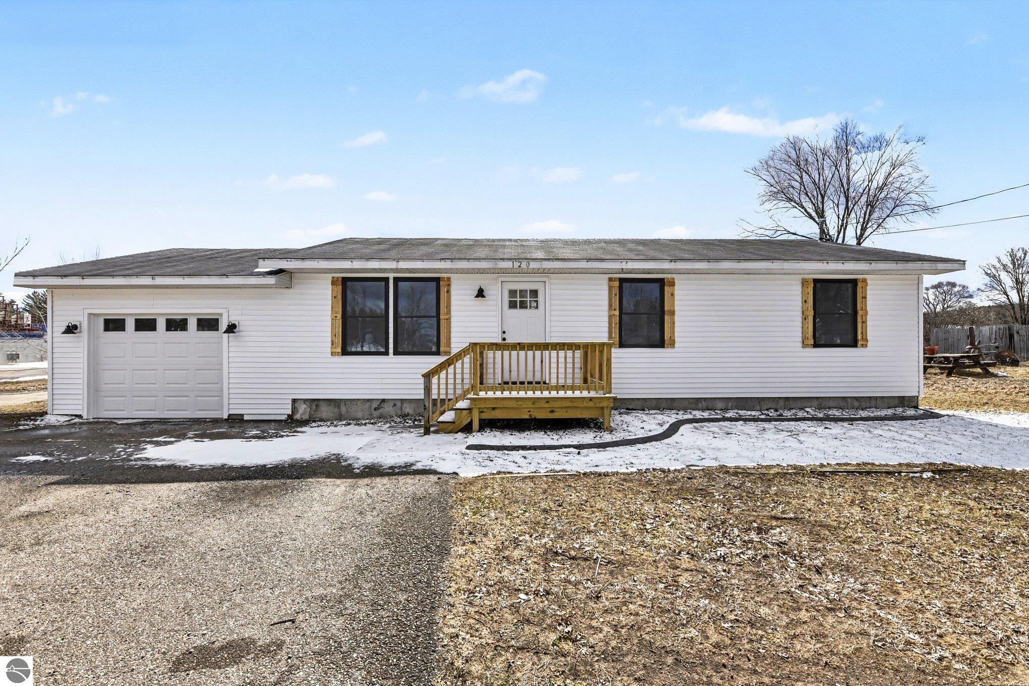 120 E Seventh Street